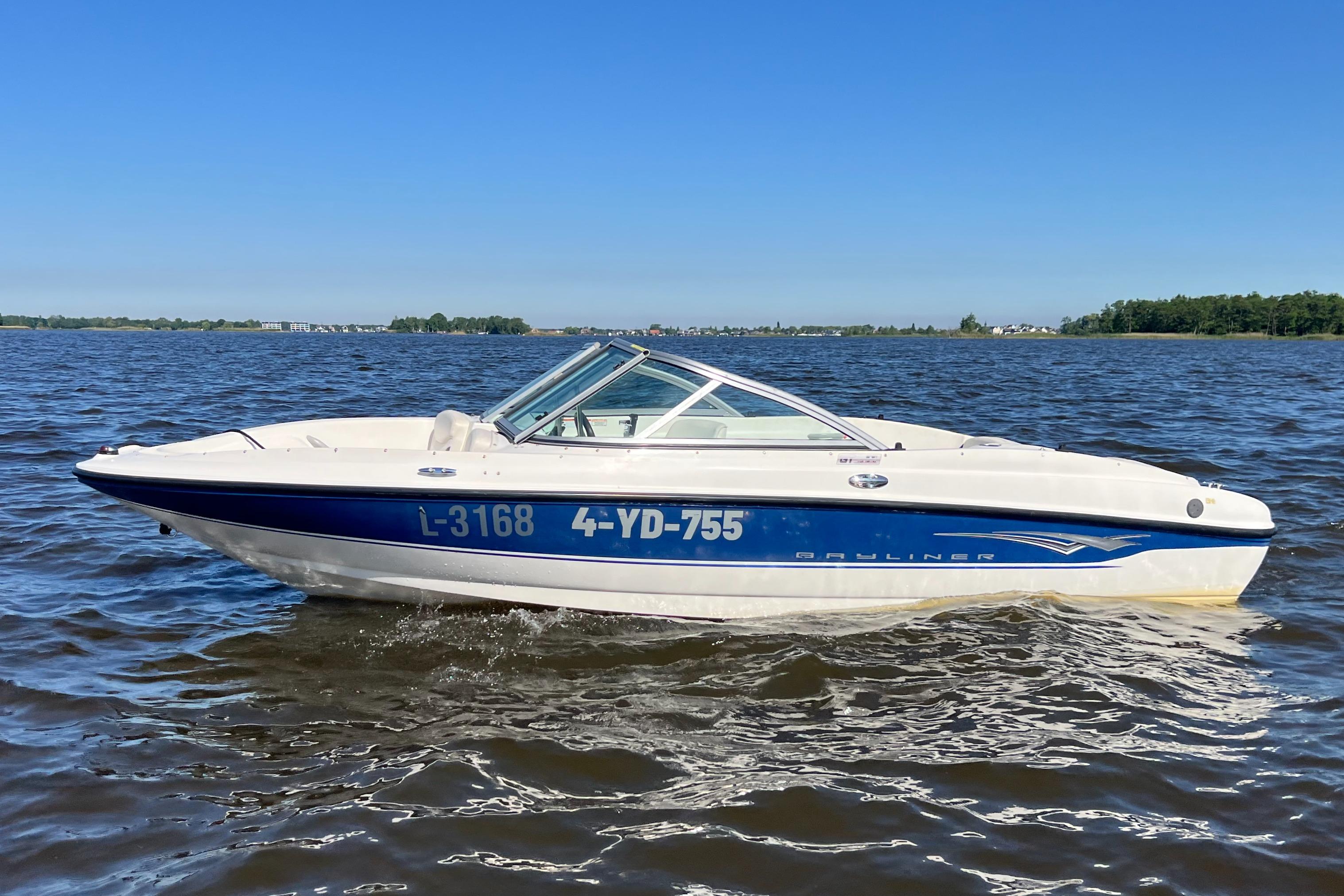 Bayliner 175 Bowrider foto 2