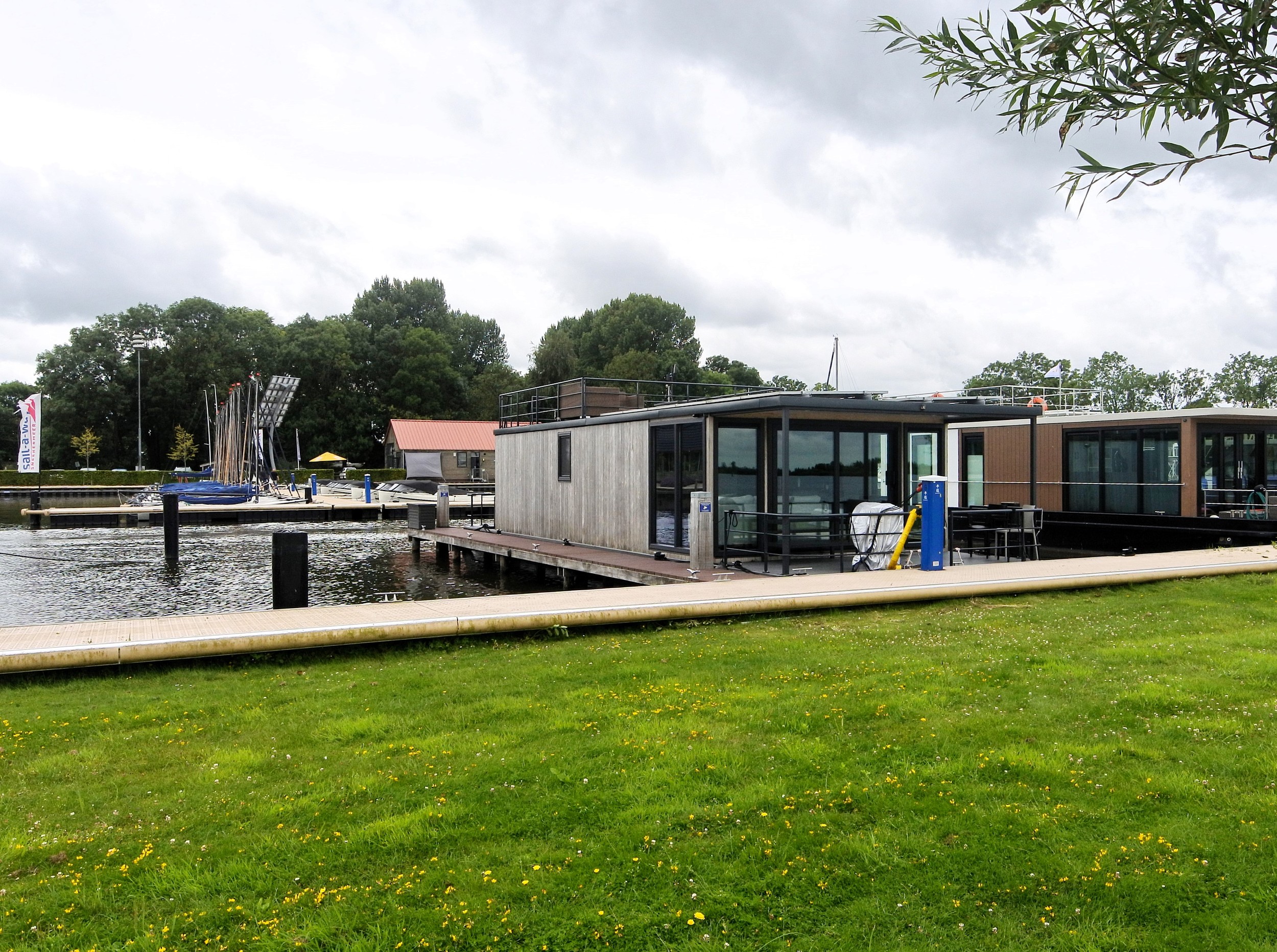 Castalia Met Koopligplaats 1460 X 500 Special Houseboat foto 5