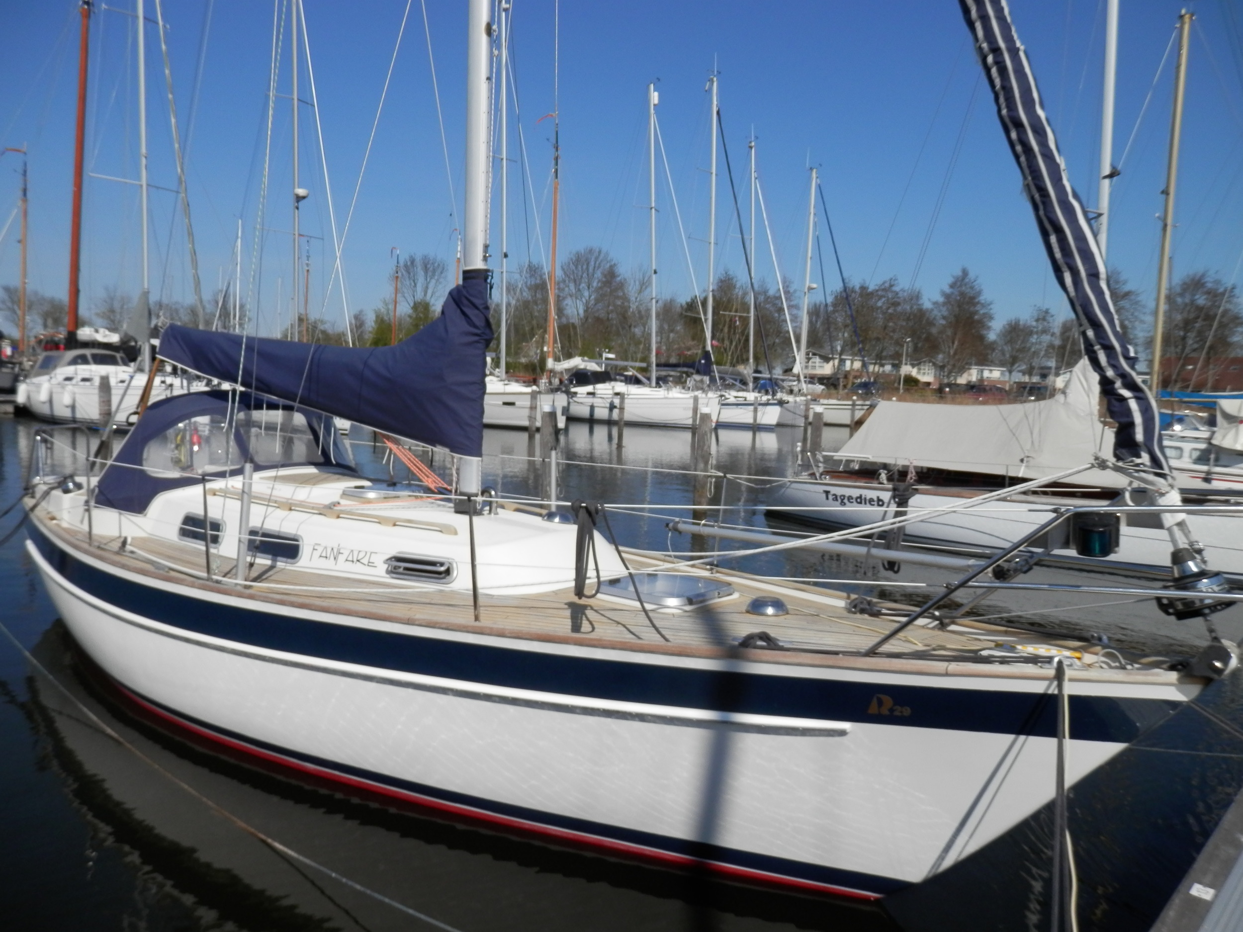 Hallberg Rassy 29