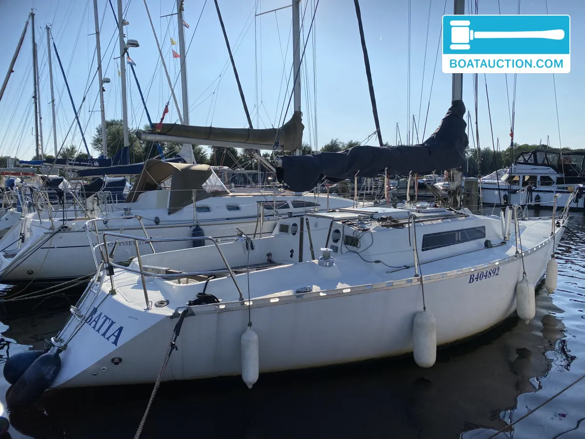 Beneteau First 32