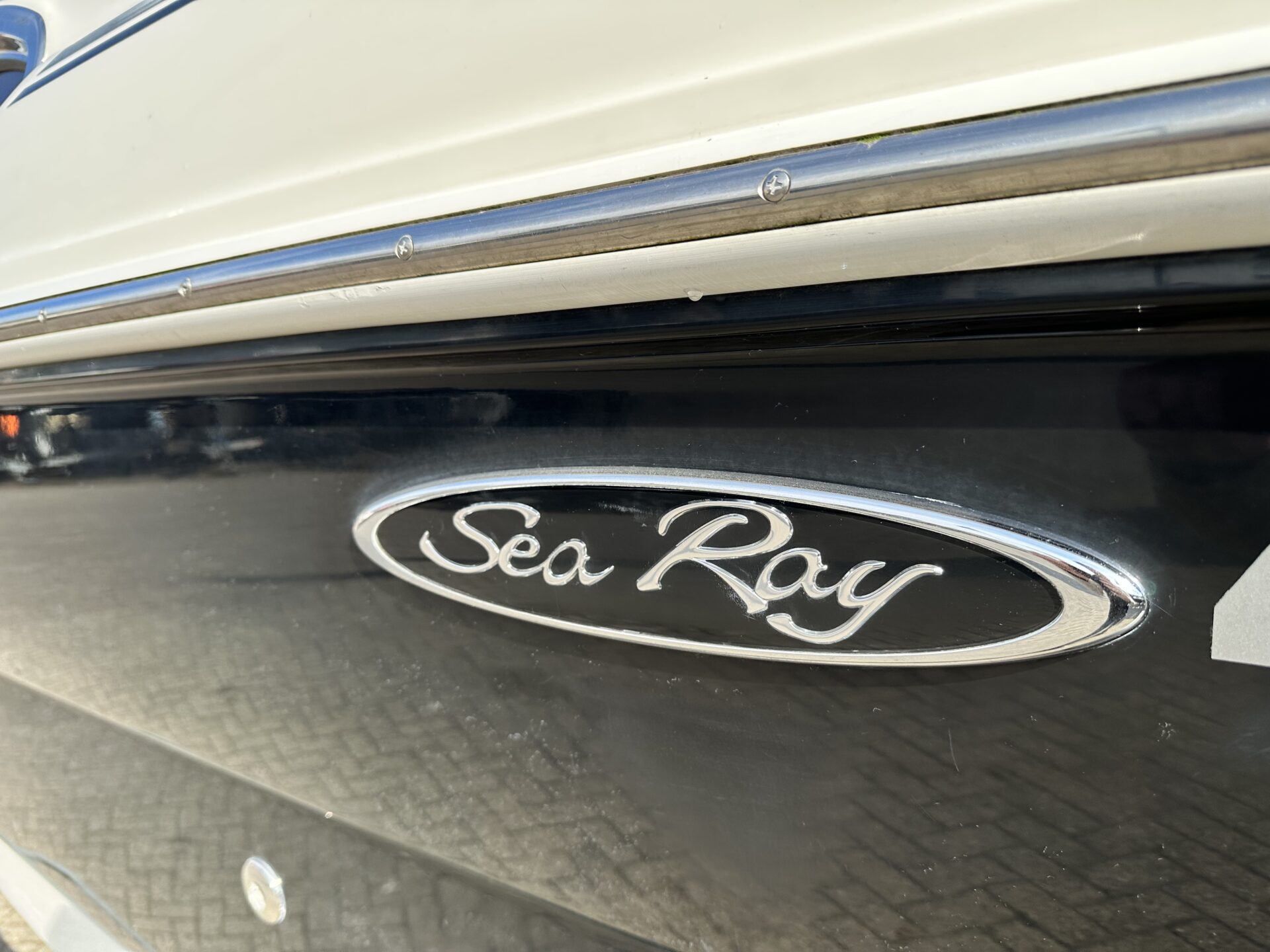 Sea Ray 240 Sundeck