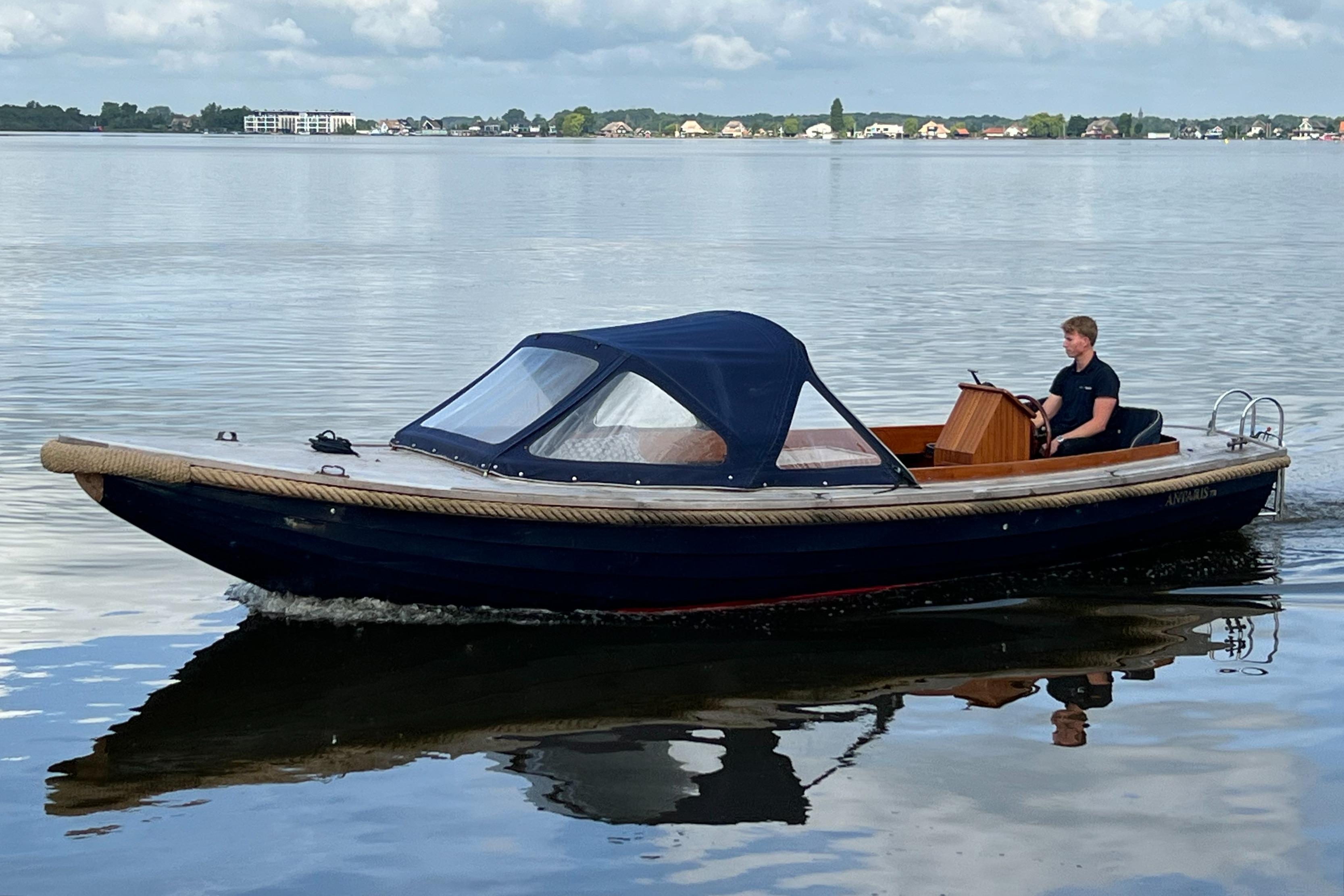 Antaris 770 Sloep foto: 2