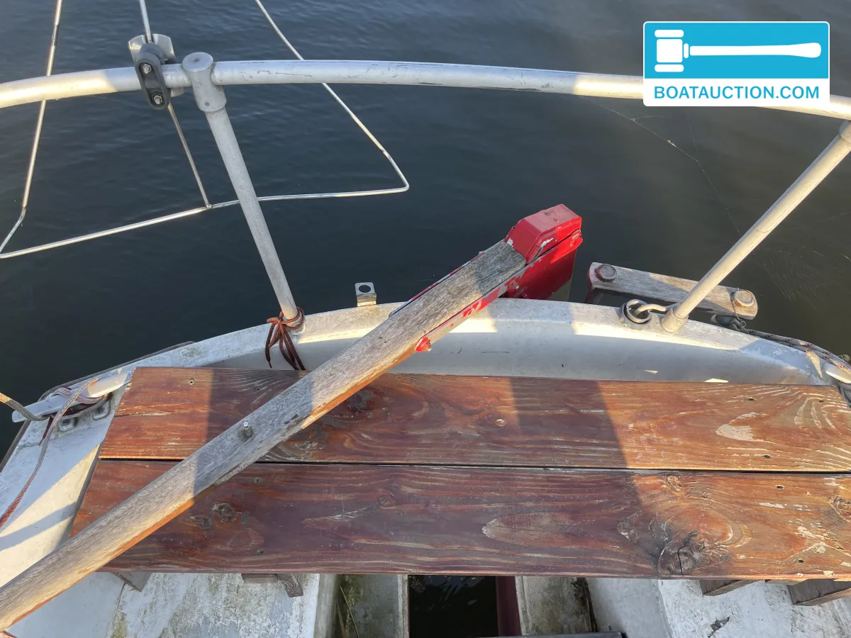 Cabin sailboat 700 foto: 5