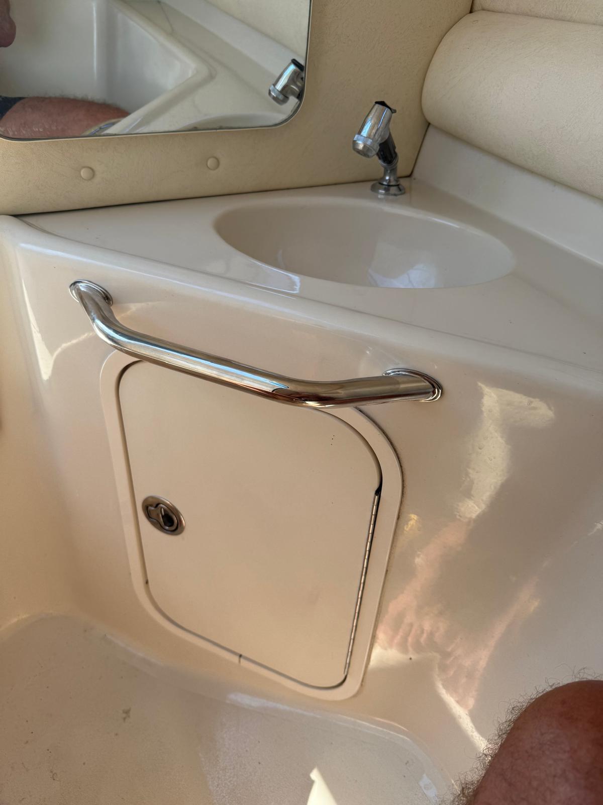 Sea Ray 240 Sundeck foto: 28