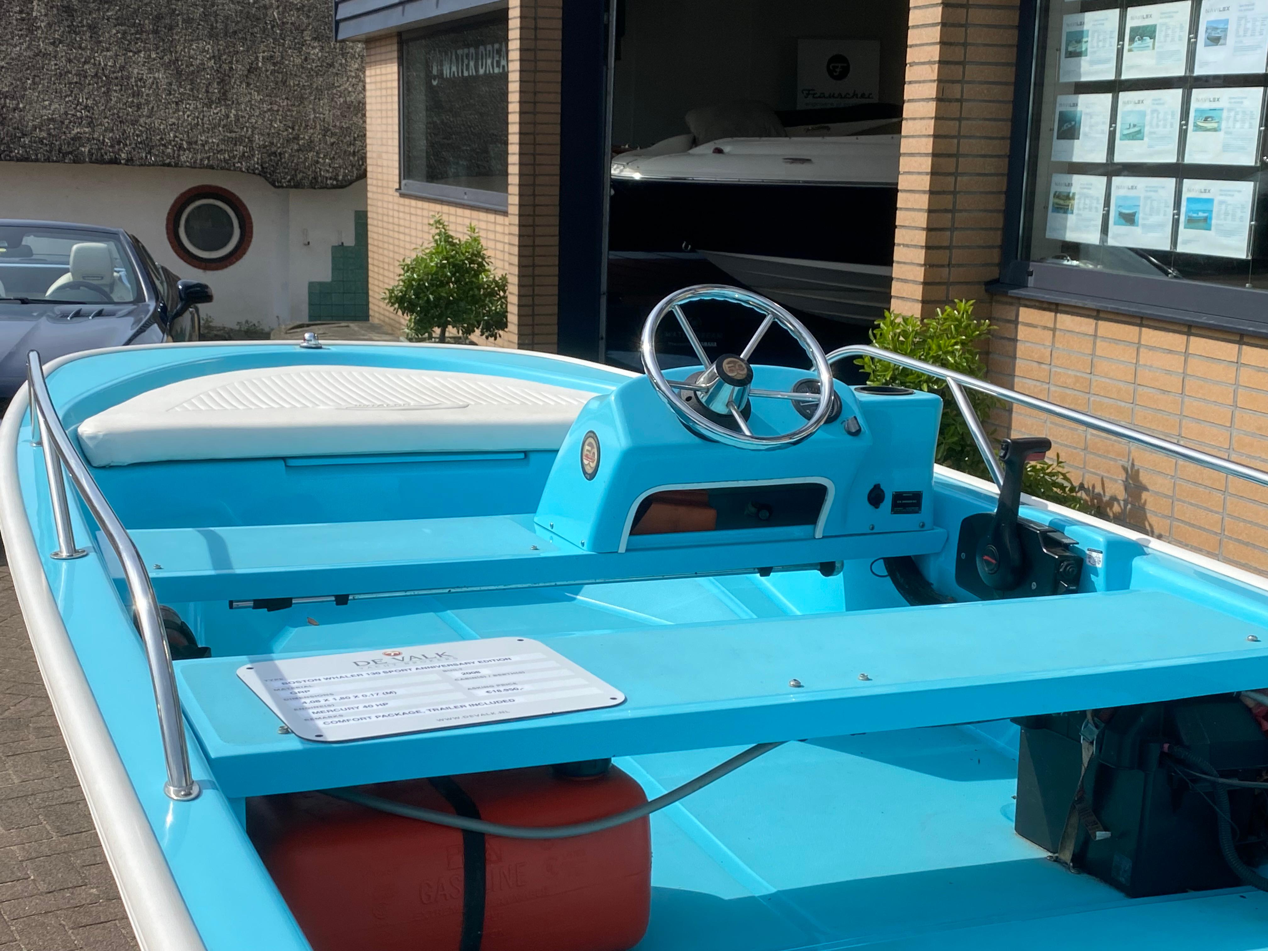 Boston Whaler 130 Sport 50 Anniversary foto: 5
