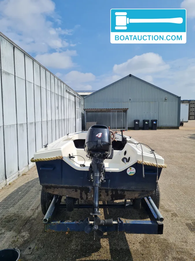 Speedboat 330 foto: 22