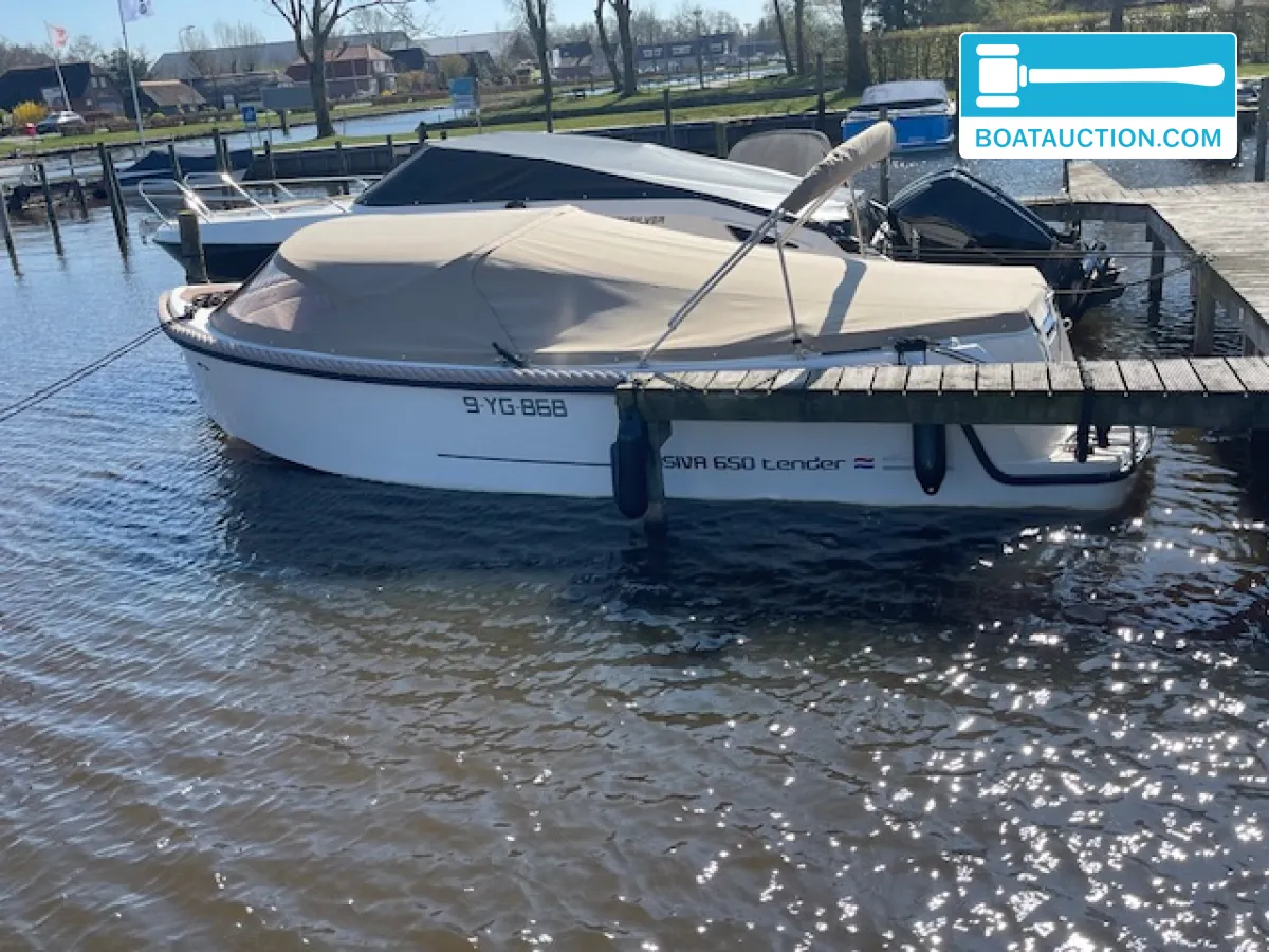 Corsiva 650 tender hoofdfoto: 1