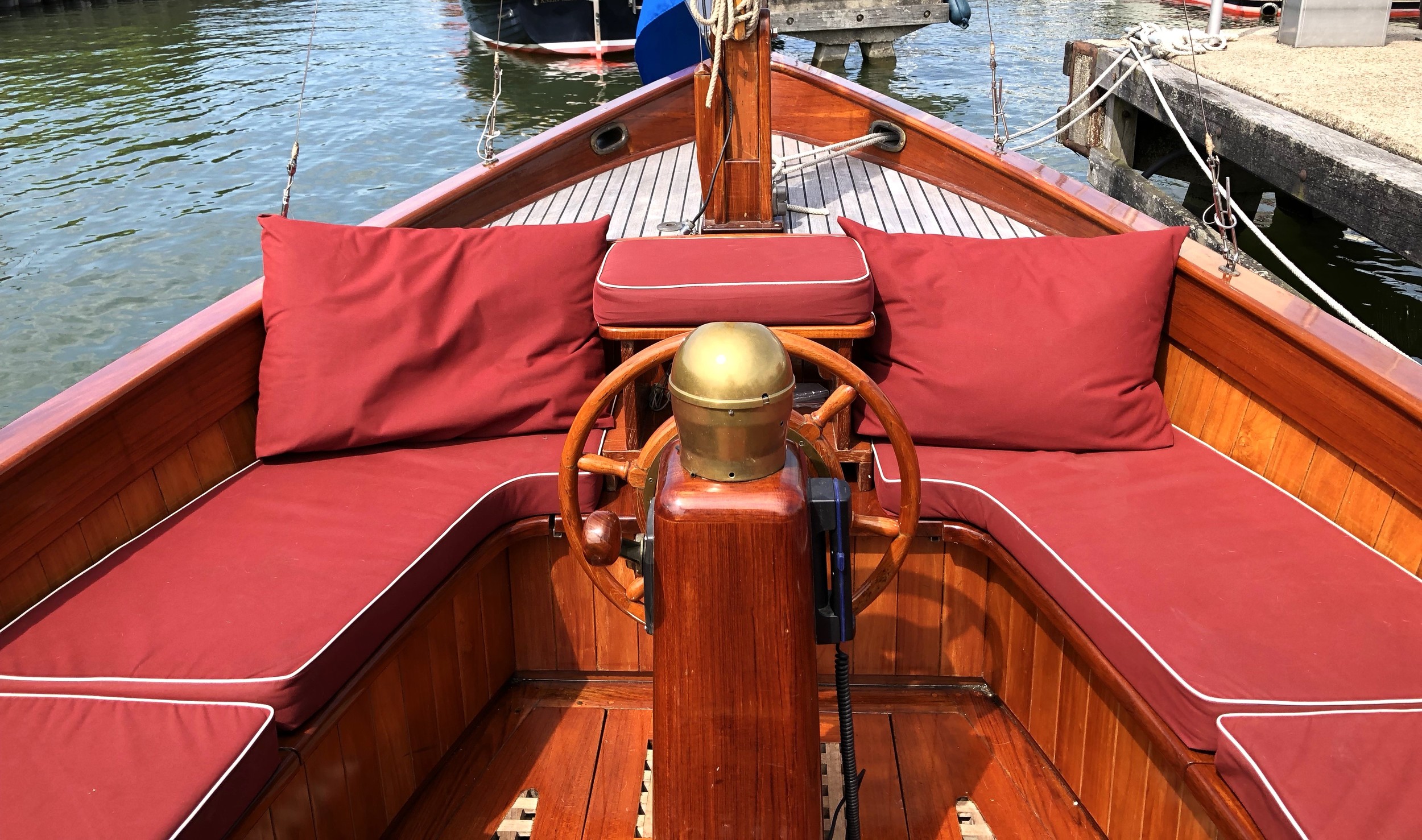 Scherpel Kajuitsloep Teak/ Mahonie foto 5