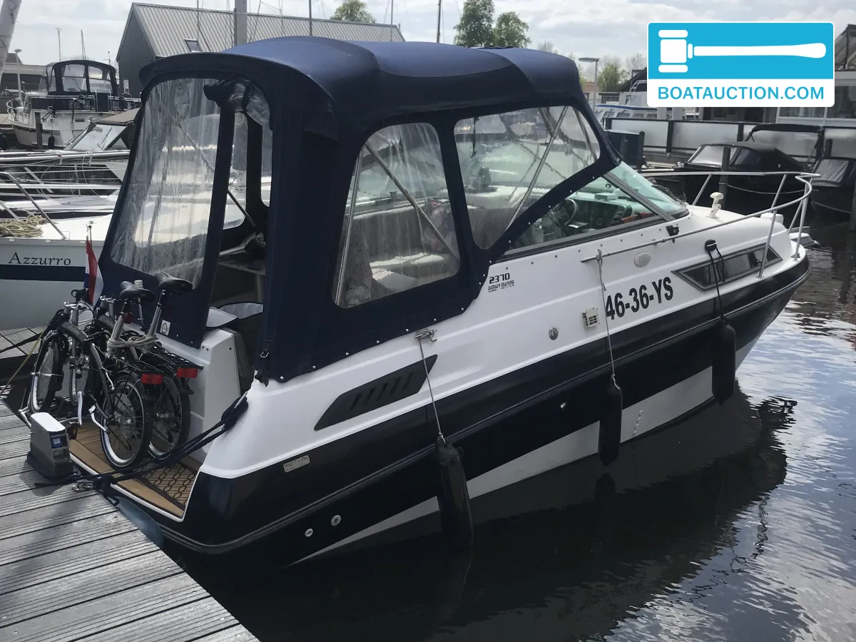 Chaparral 2370 SL