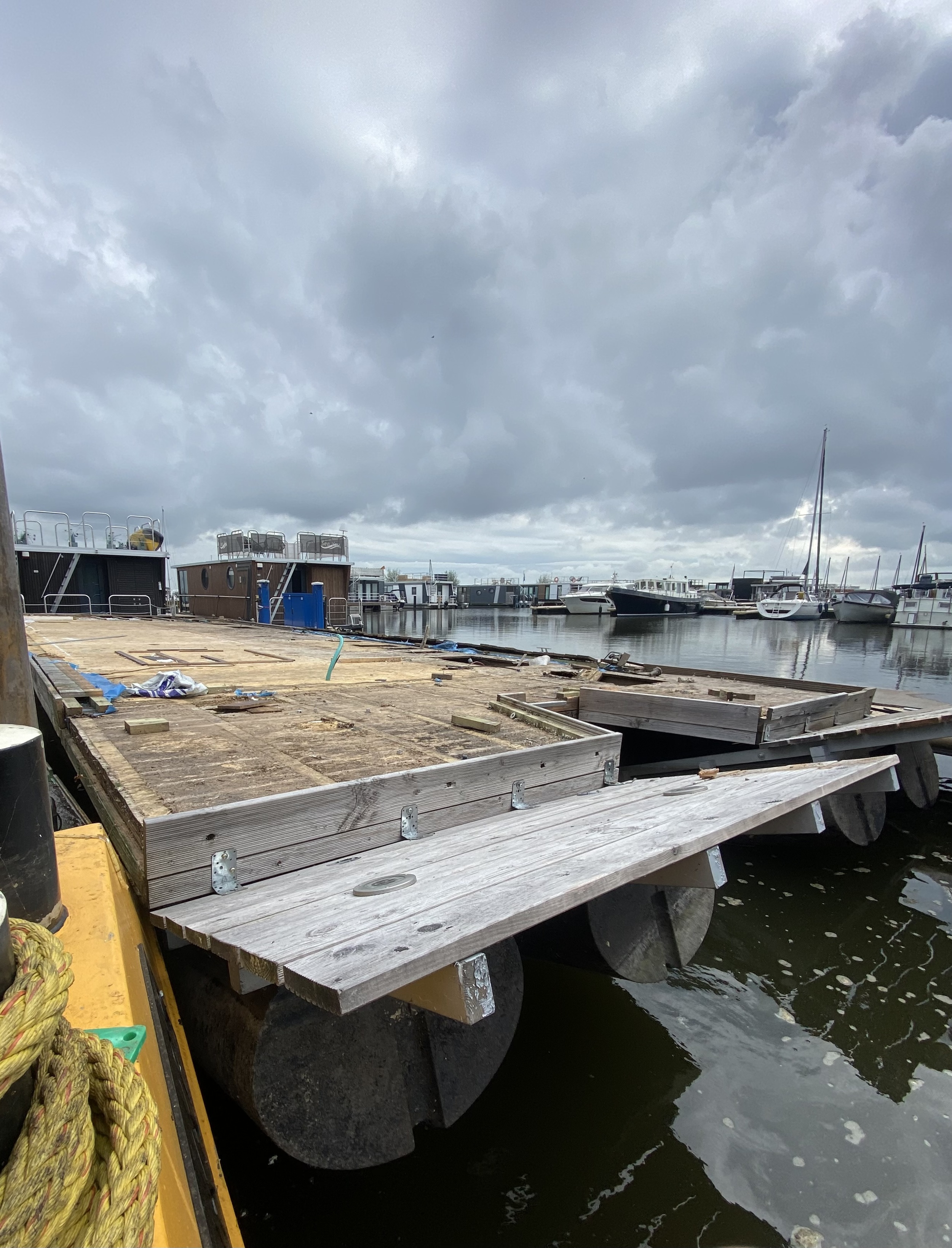 LST Boatin (onderstel) Houseboat foto 3
