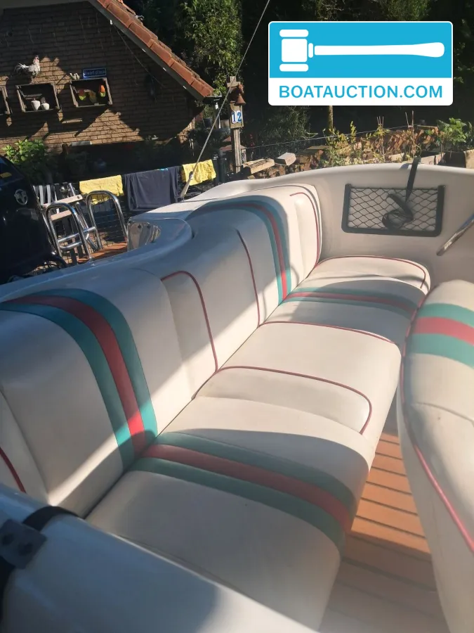Dynamic 5000 Bowrider