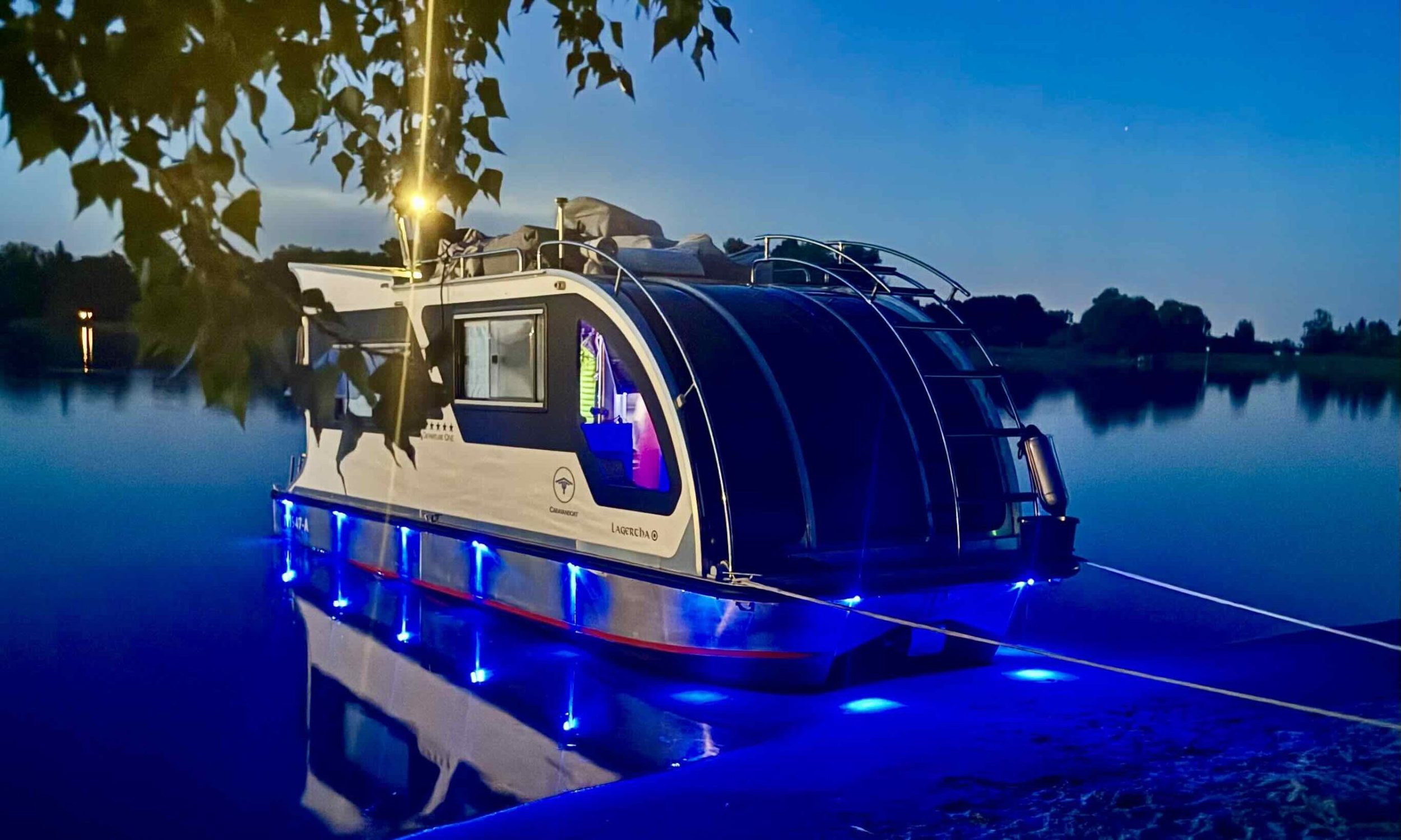 Caravanboat DepartureOne M Free (Houseboat)