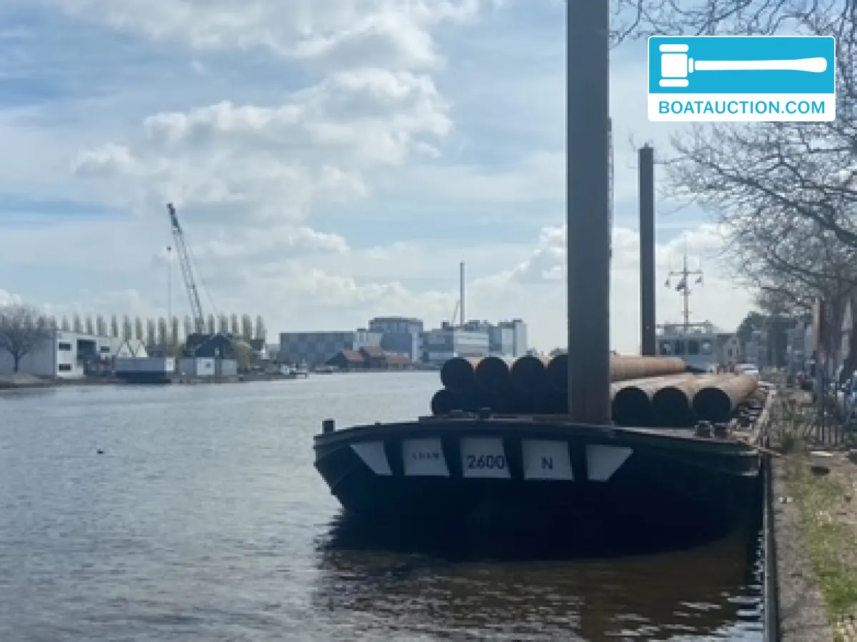 Dekschuit 2600