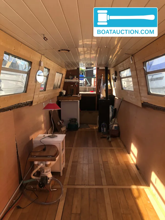 Narrowboat 1000