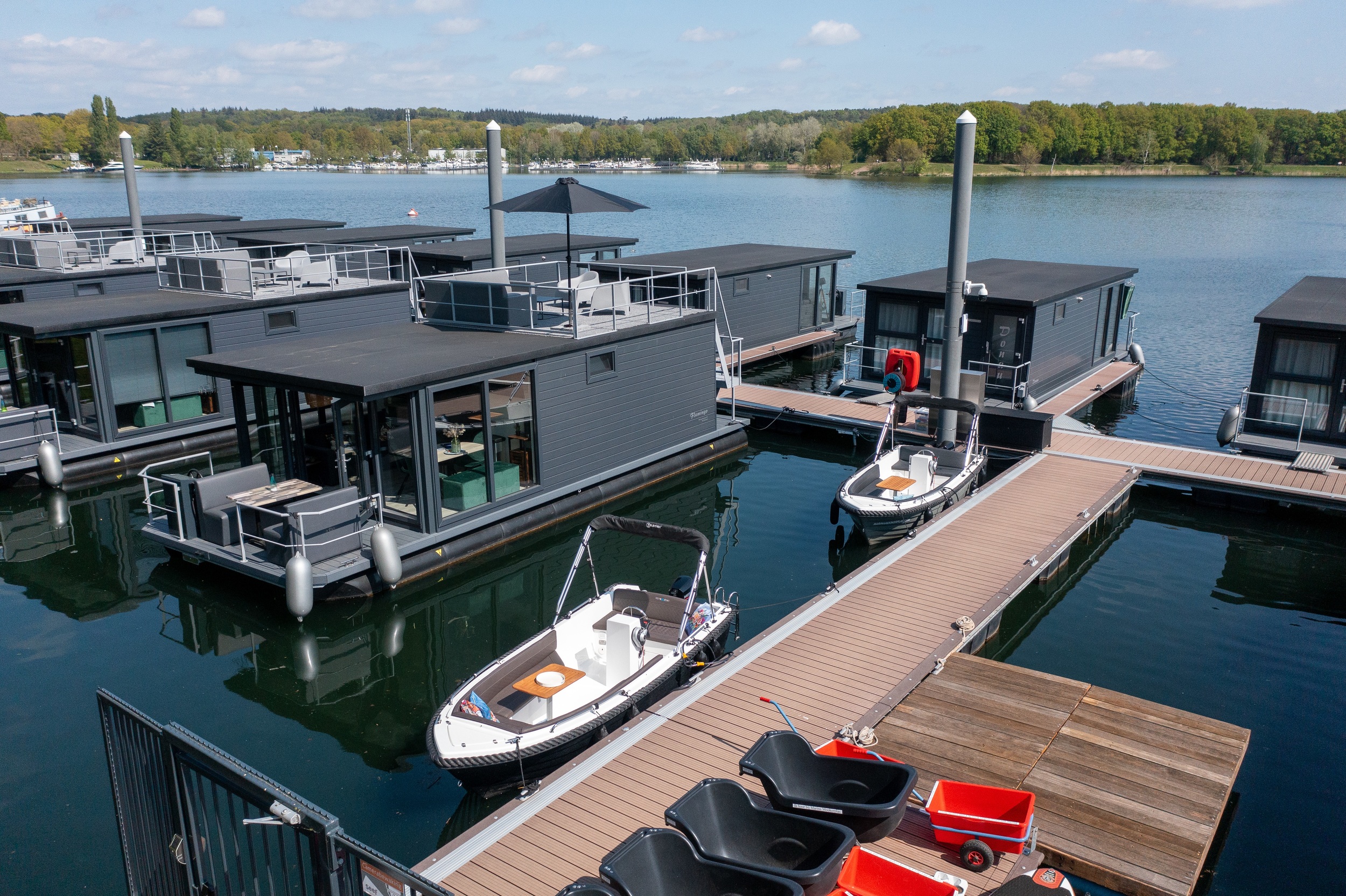 Boat Haus Mediterranean 6x3 Classic Houseboat