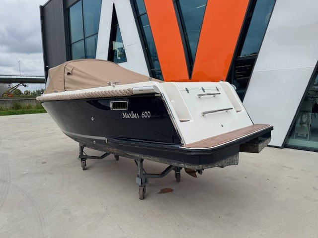 Maxima  600 Tender foto 3