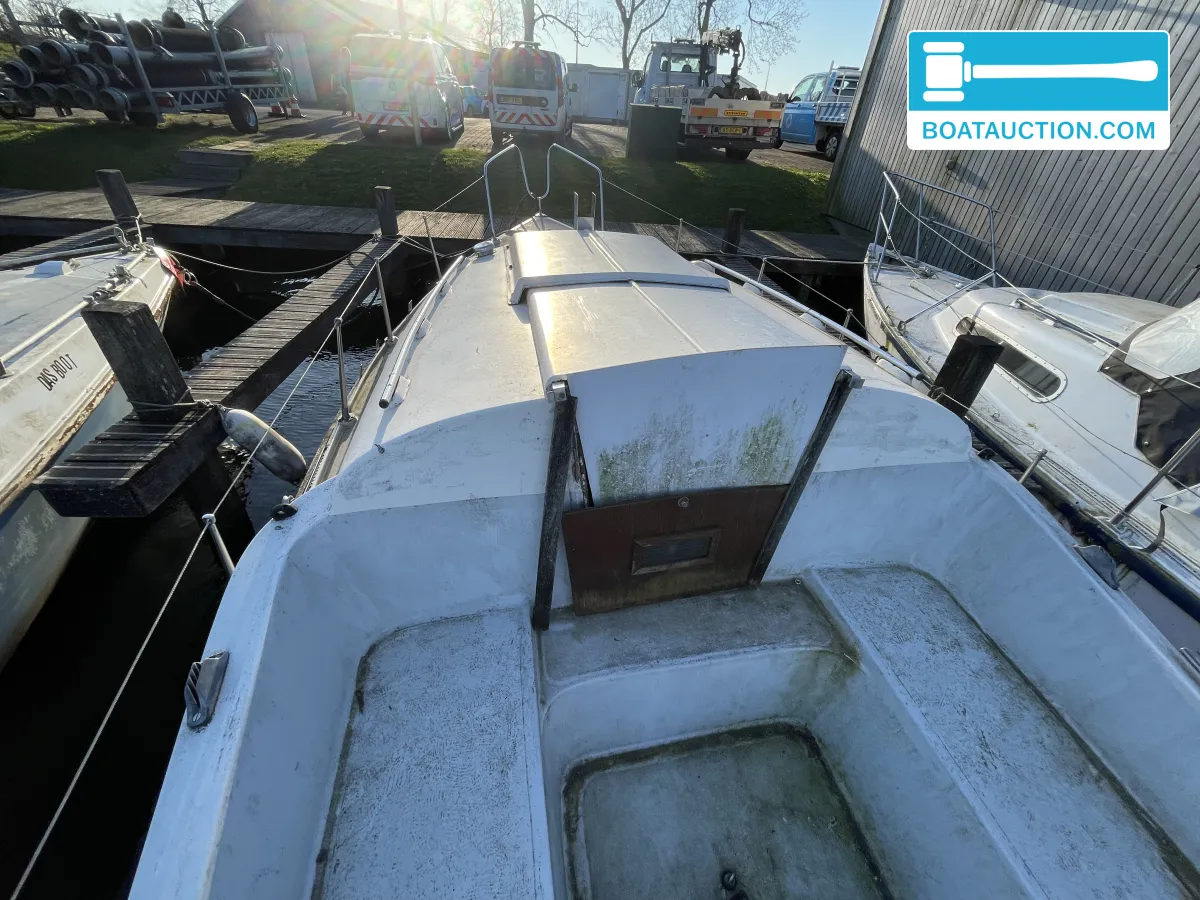 Cabin sailboat 600 foto: 7