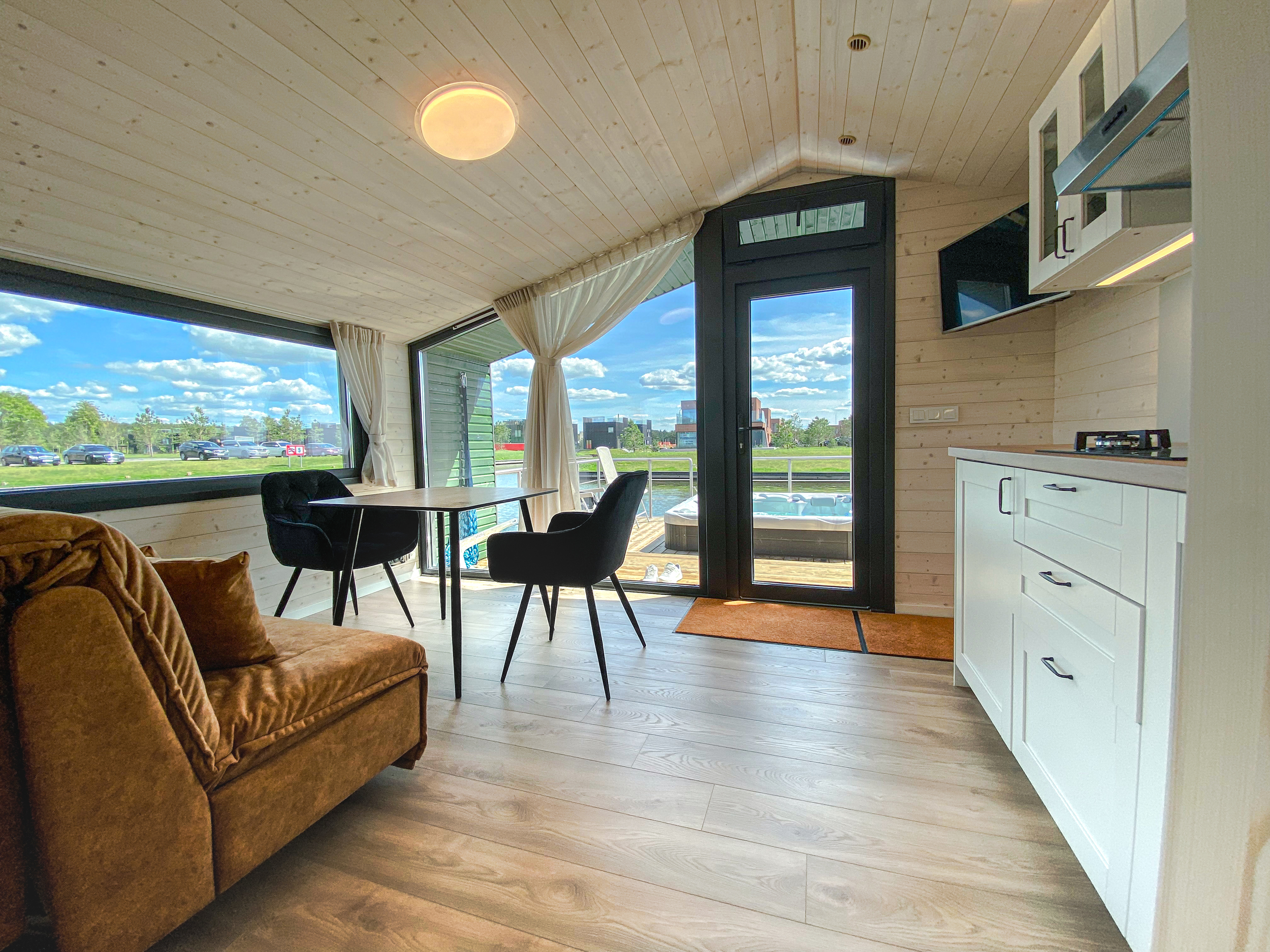 Twin M-Cabin Houseboat foto: 19