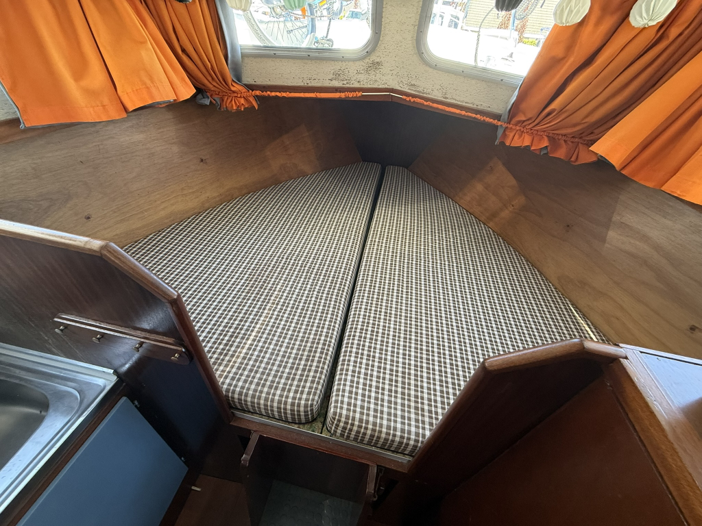 Boarn salon kruiser 950 foto: 18