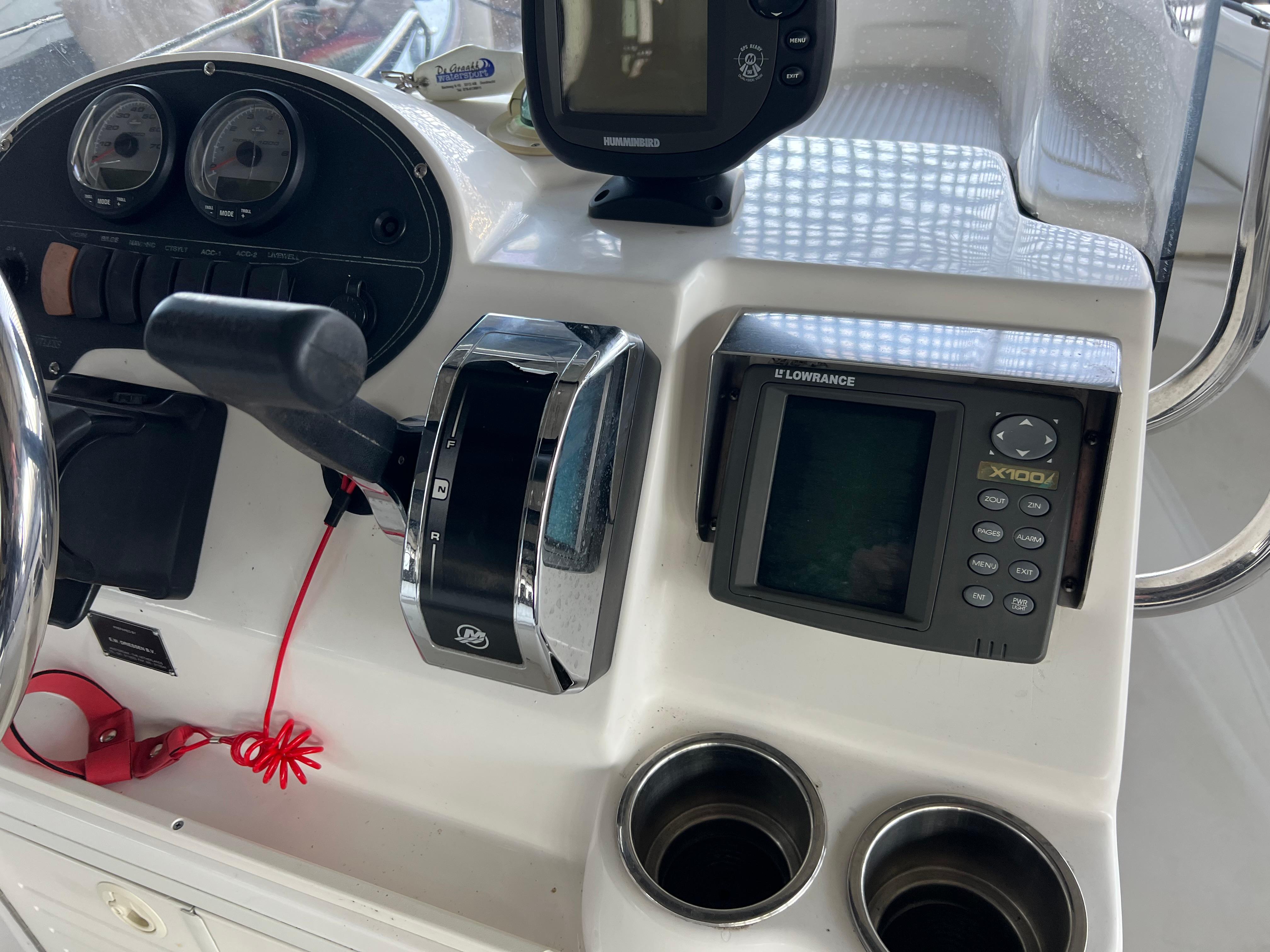 Boston Whaler 180 Dauntless foto: 14