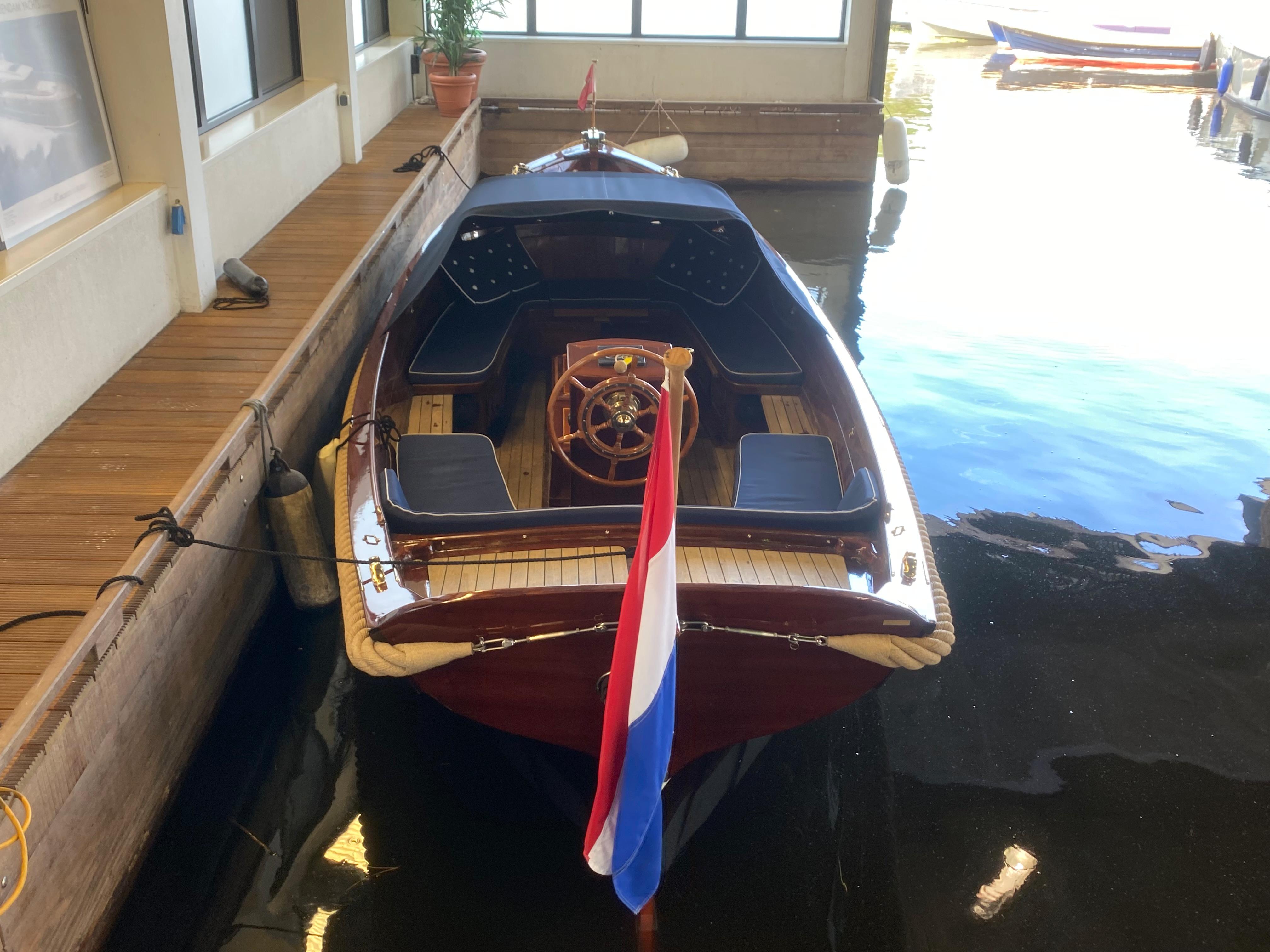 Breedendam 700