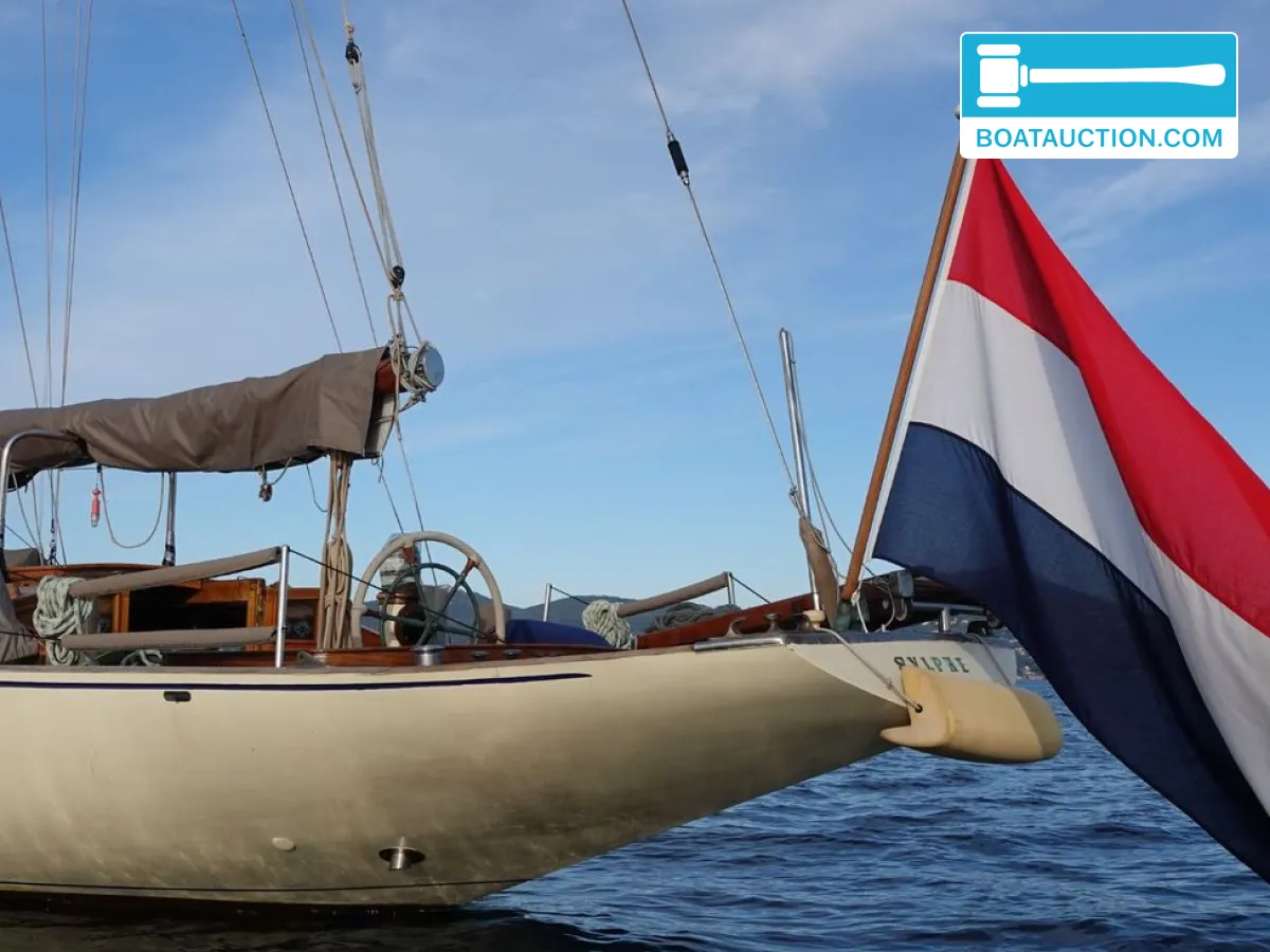 Race Bermudian Cutter