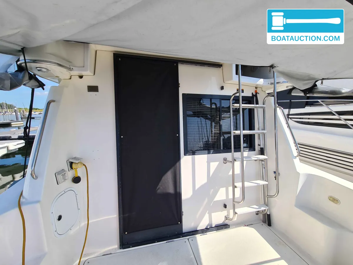 Bayliner 3258