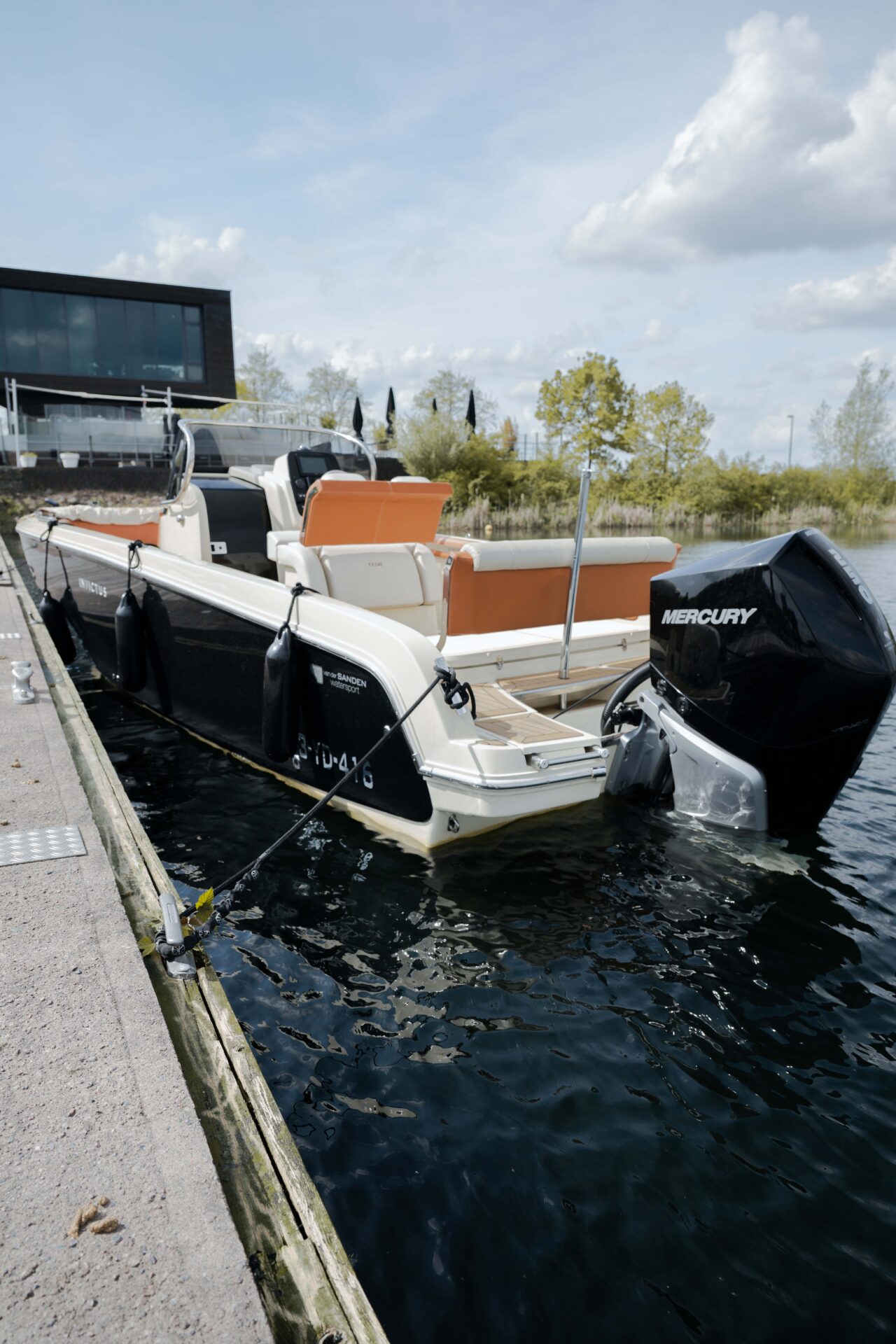 Invictus 240 FX