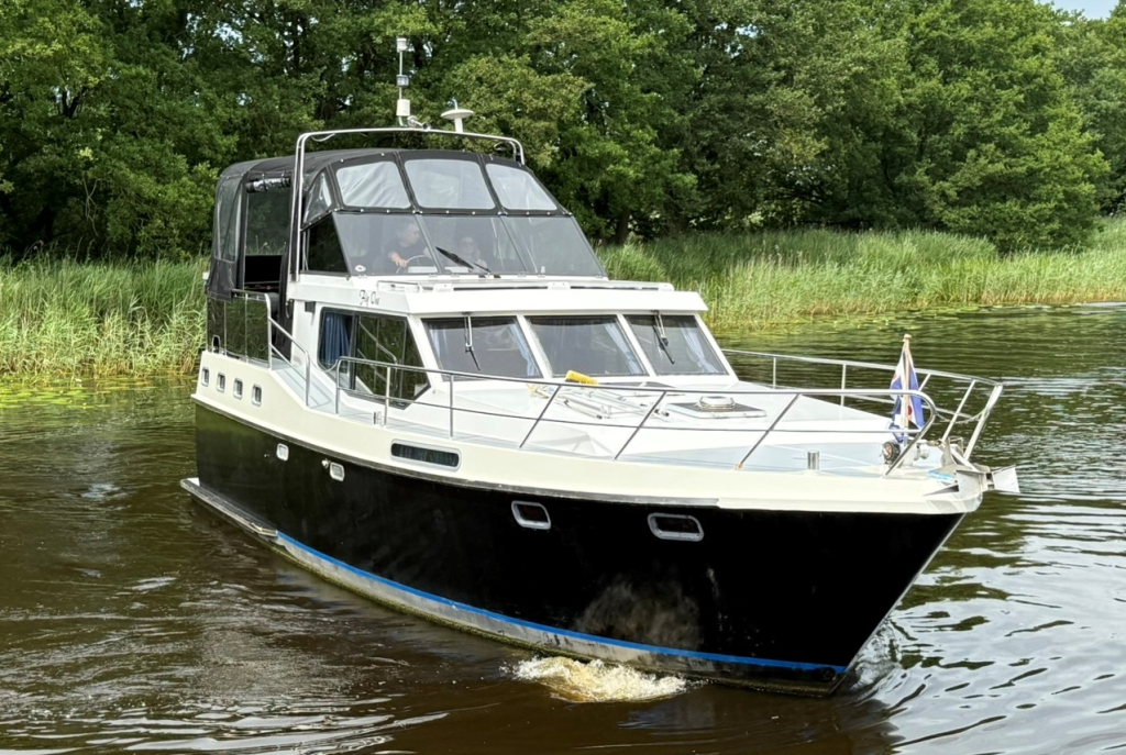 Vri-jon Contessa 38