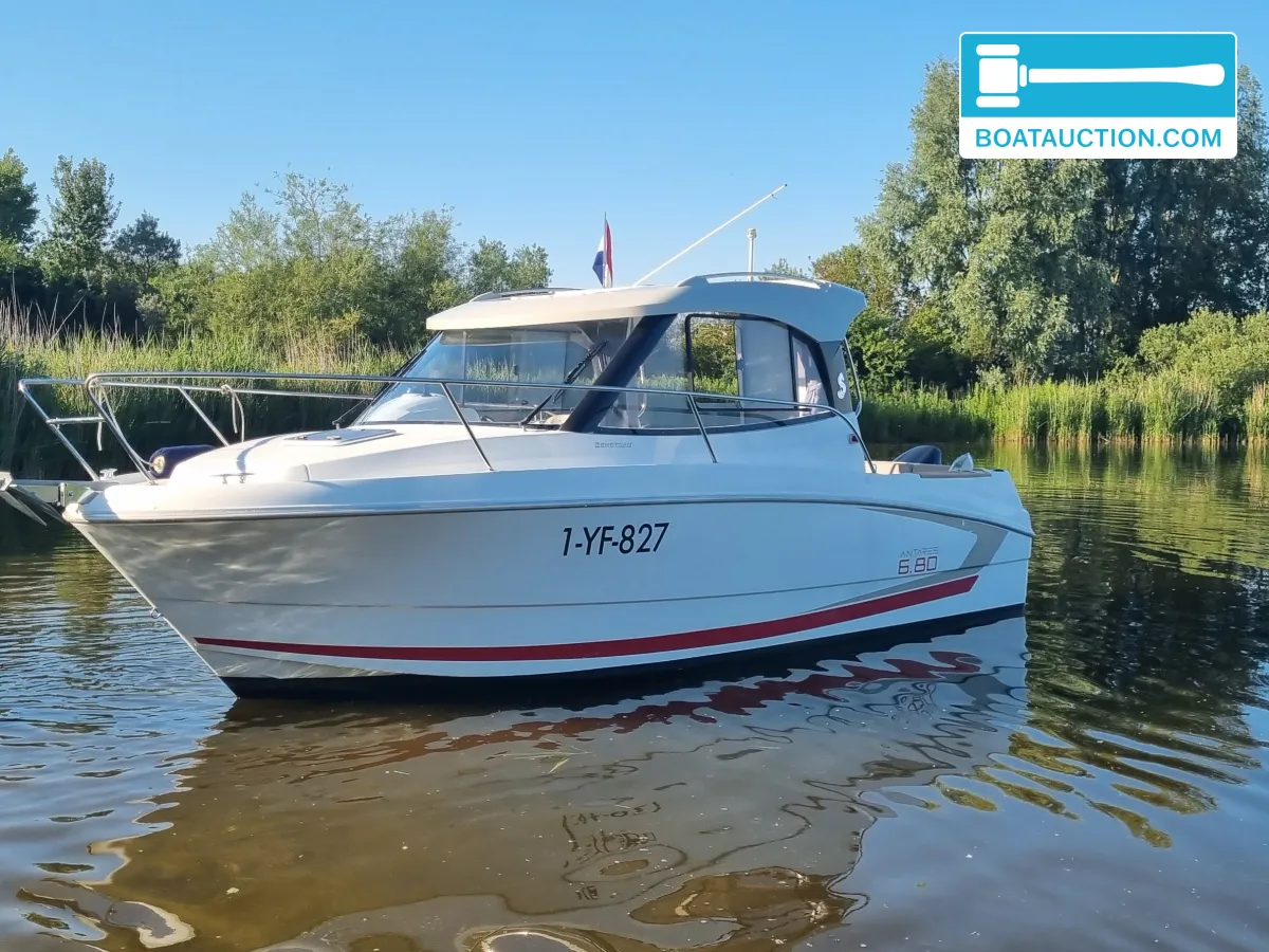 Beneteau Antares 680