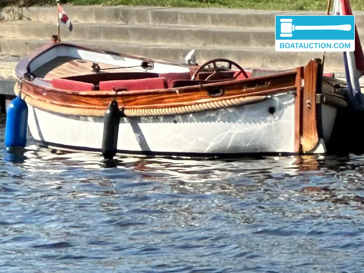 VOC Sloep 700 foto 2