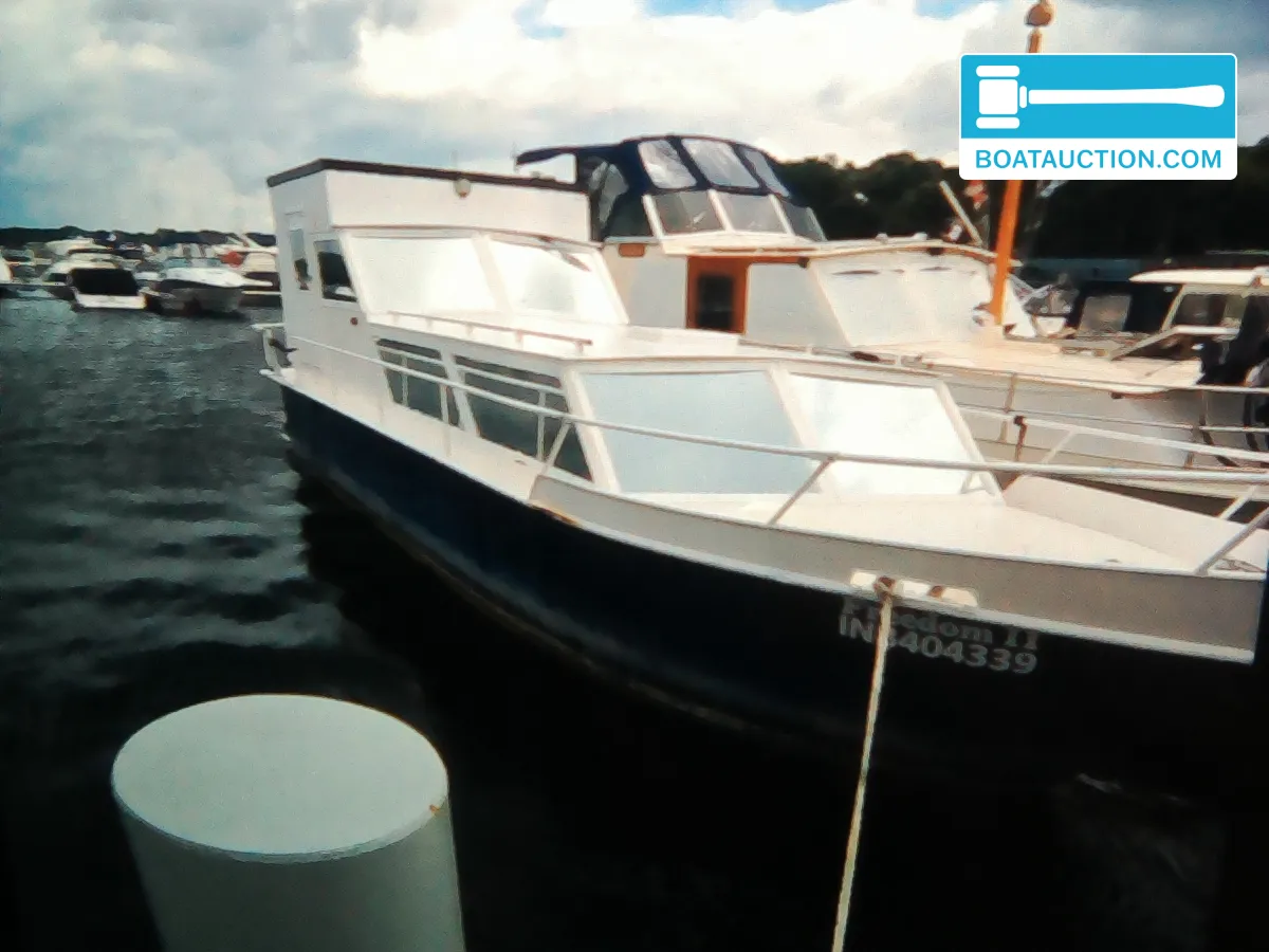 Motorboot 900 foto 1