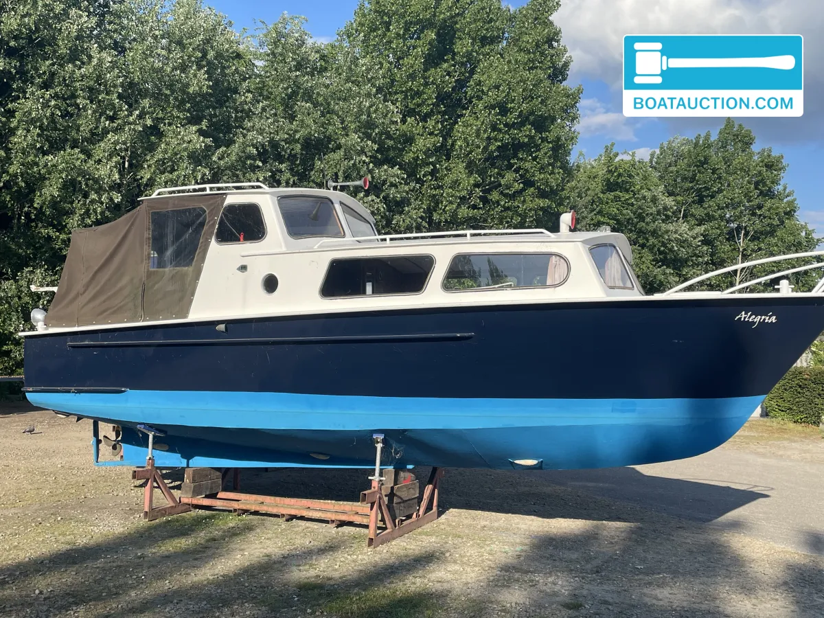 Drijfvuil boat 840