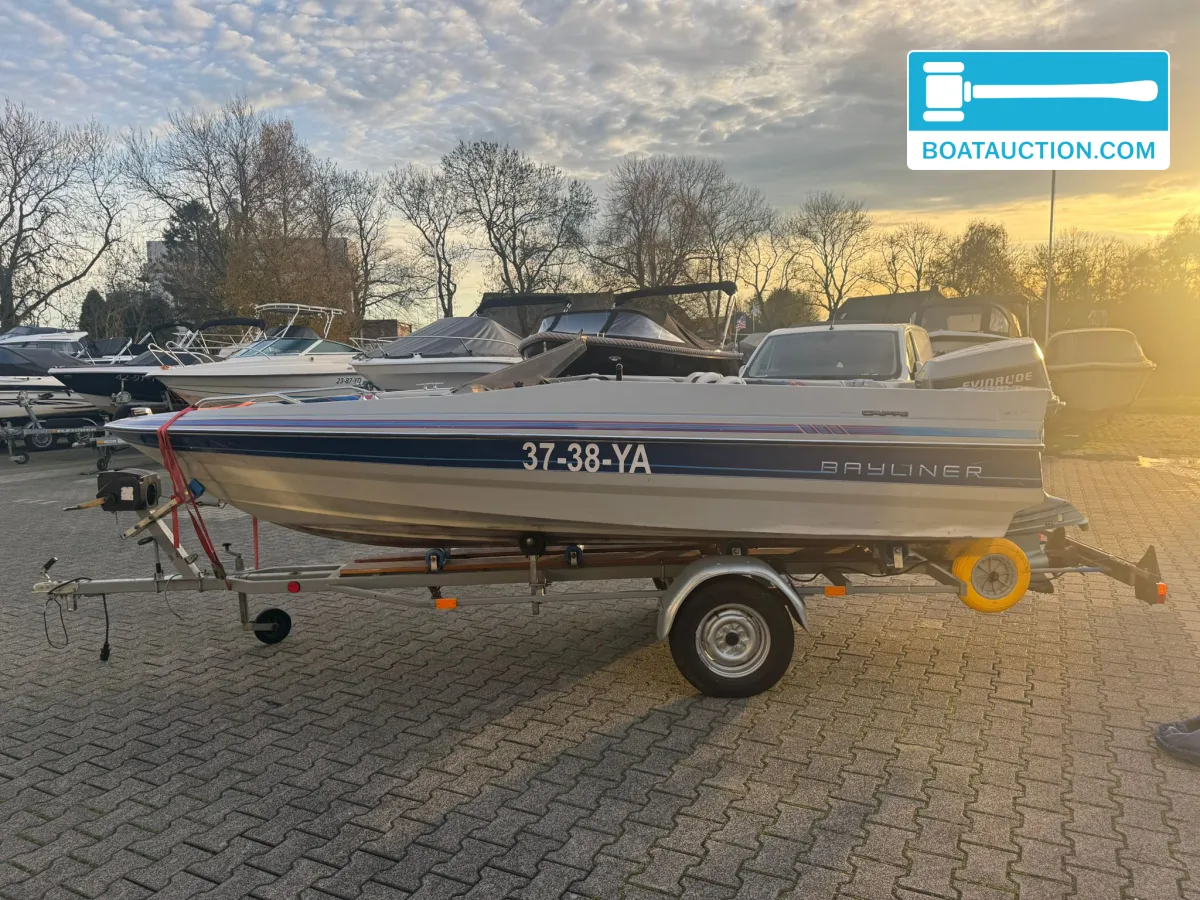 Bayliner Capri 1500 foto 2