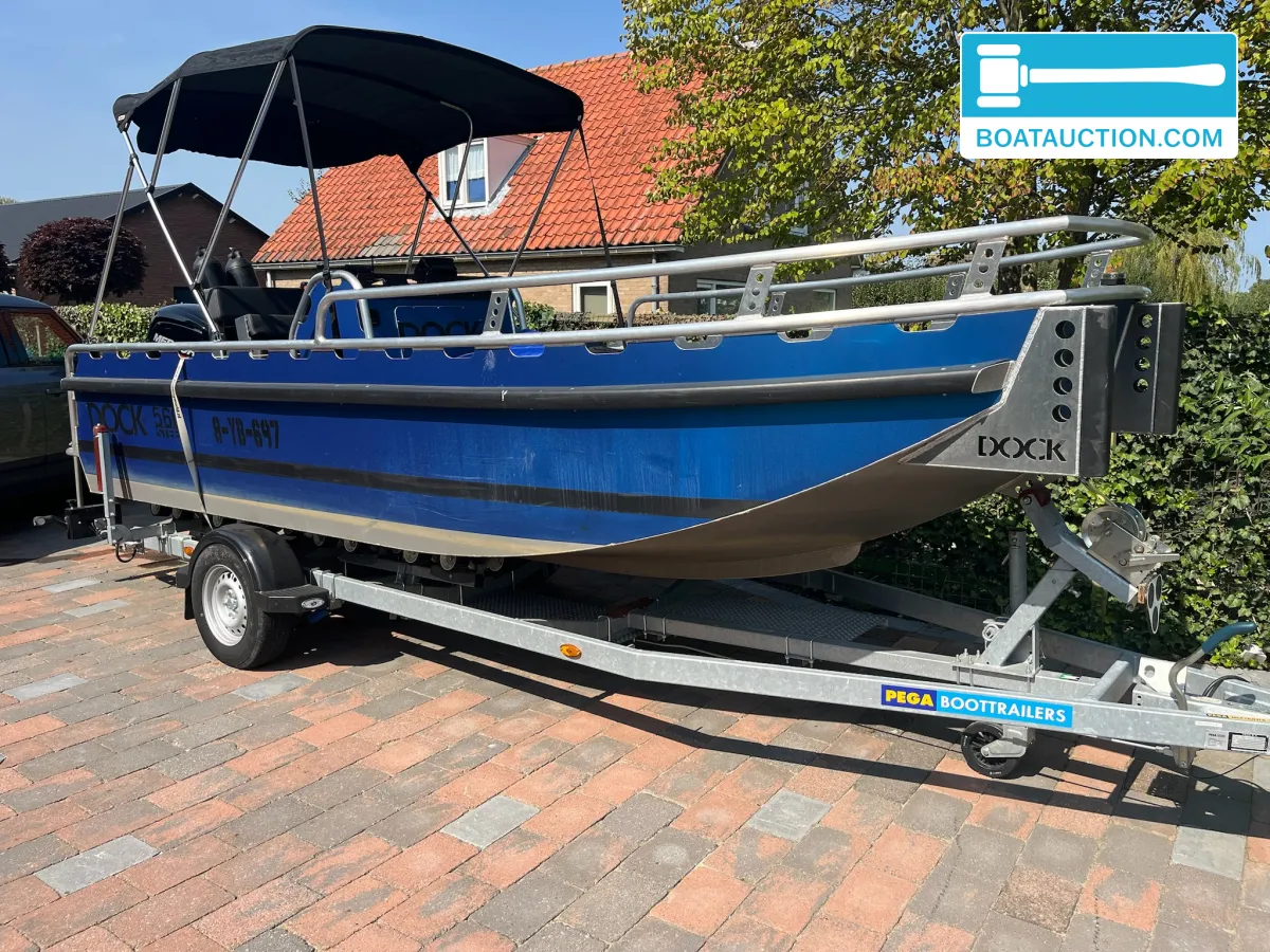 Dock 560 steel hoofdfoto: 1