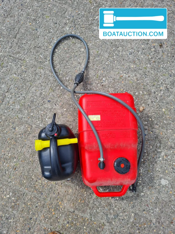 Speedboat 330 foto: 36