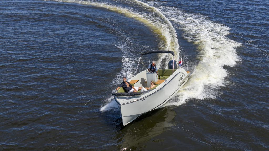 Clever  70s Tender Boot Düsseldorf deal! foto 5