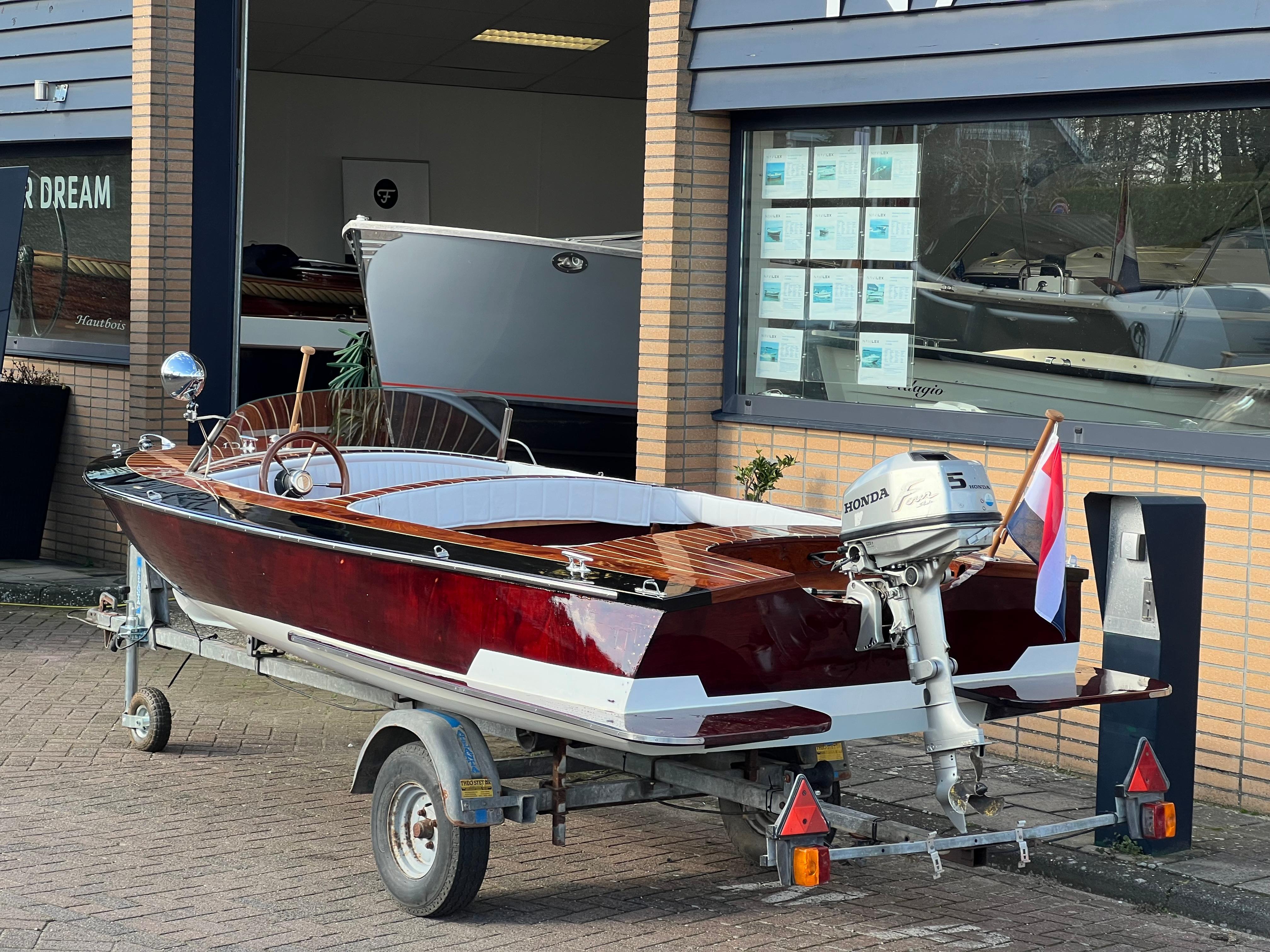 Classic Klassieke Houten Speedboot Bristo 450 foto: 1