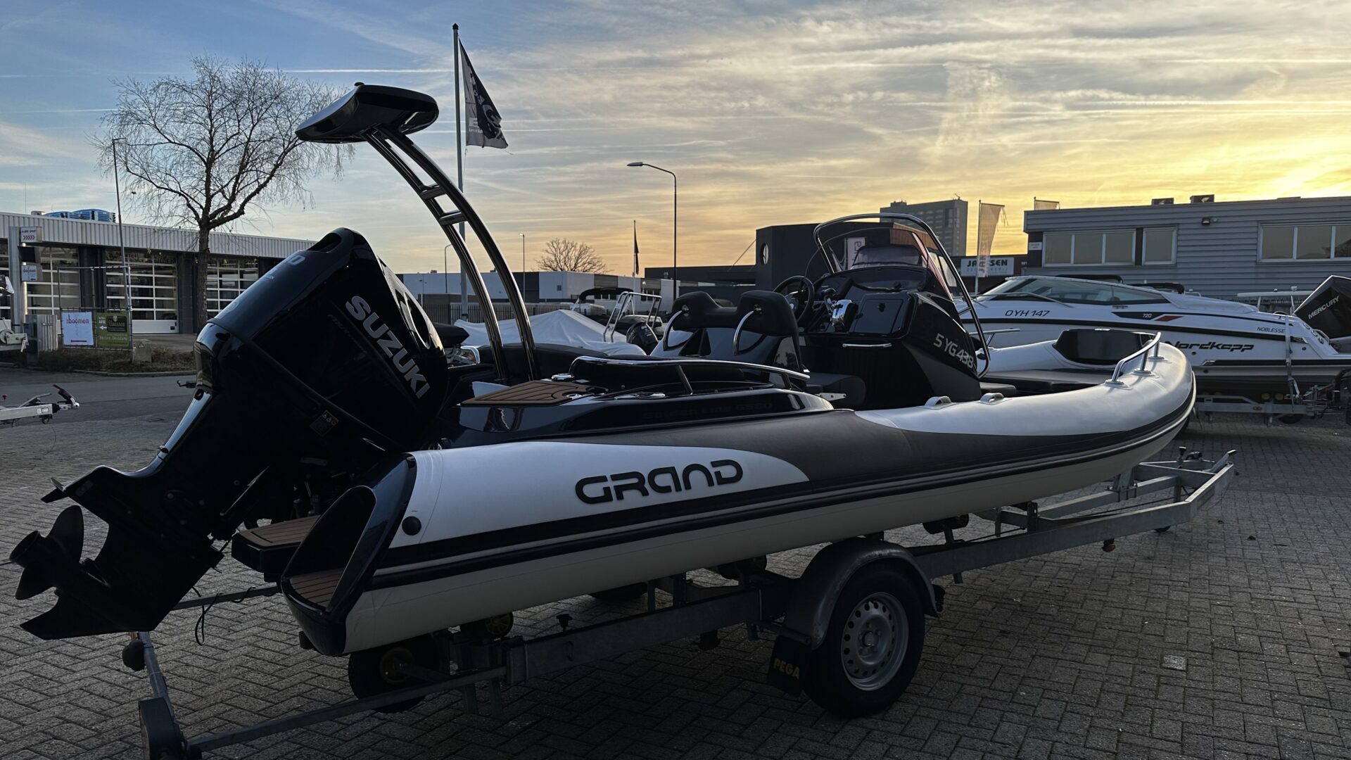 Grand Golden Line G580