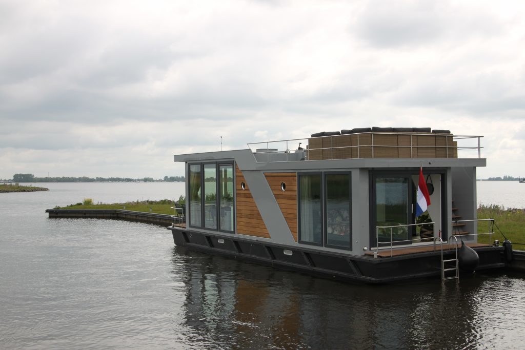 Houseboat Friesland Charter 12.75 X 4.50 (inboard Engine) foto: 16