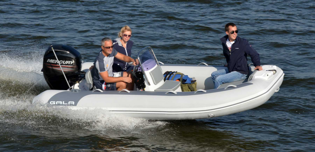 Gala A360l motor naar keuze 8/40pk Honda.  foto 5