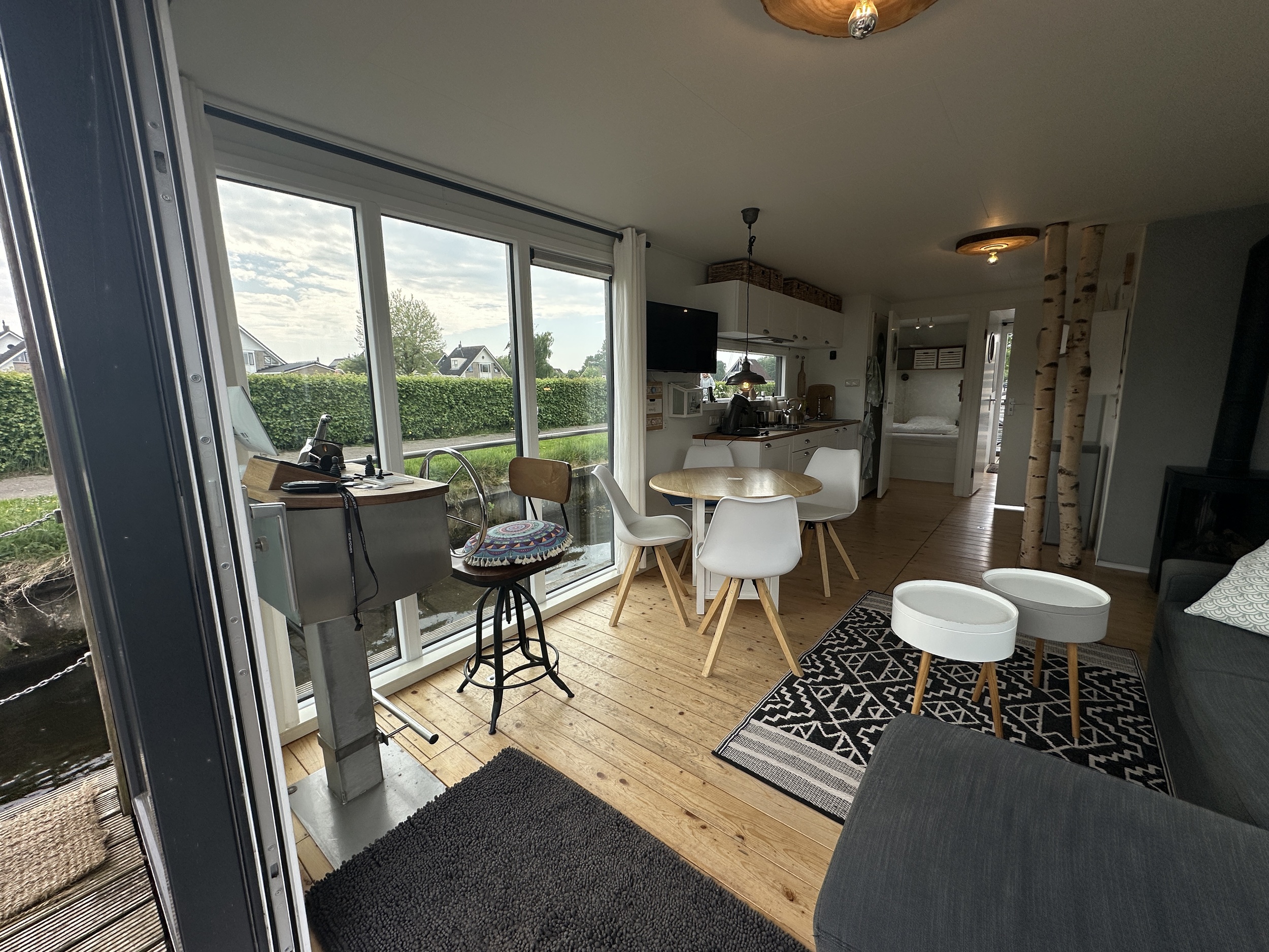 Lotus Houseboats 12 XT - Boven Besturing foto: 5