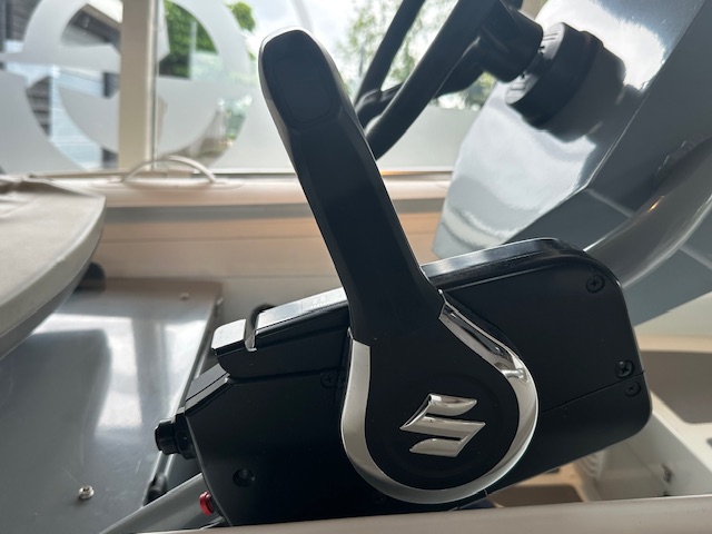 Suzuki (NIEUW) 9.9PK 4-Takt Elektrisch- en handstart (Kortstaart)