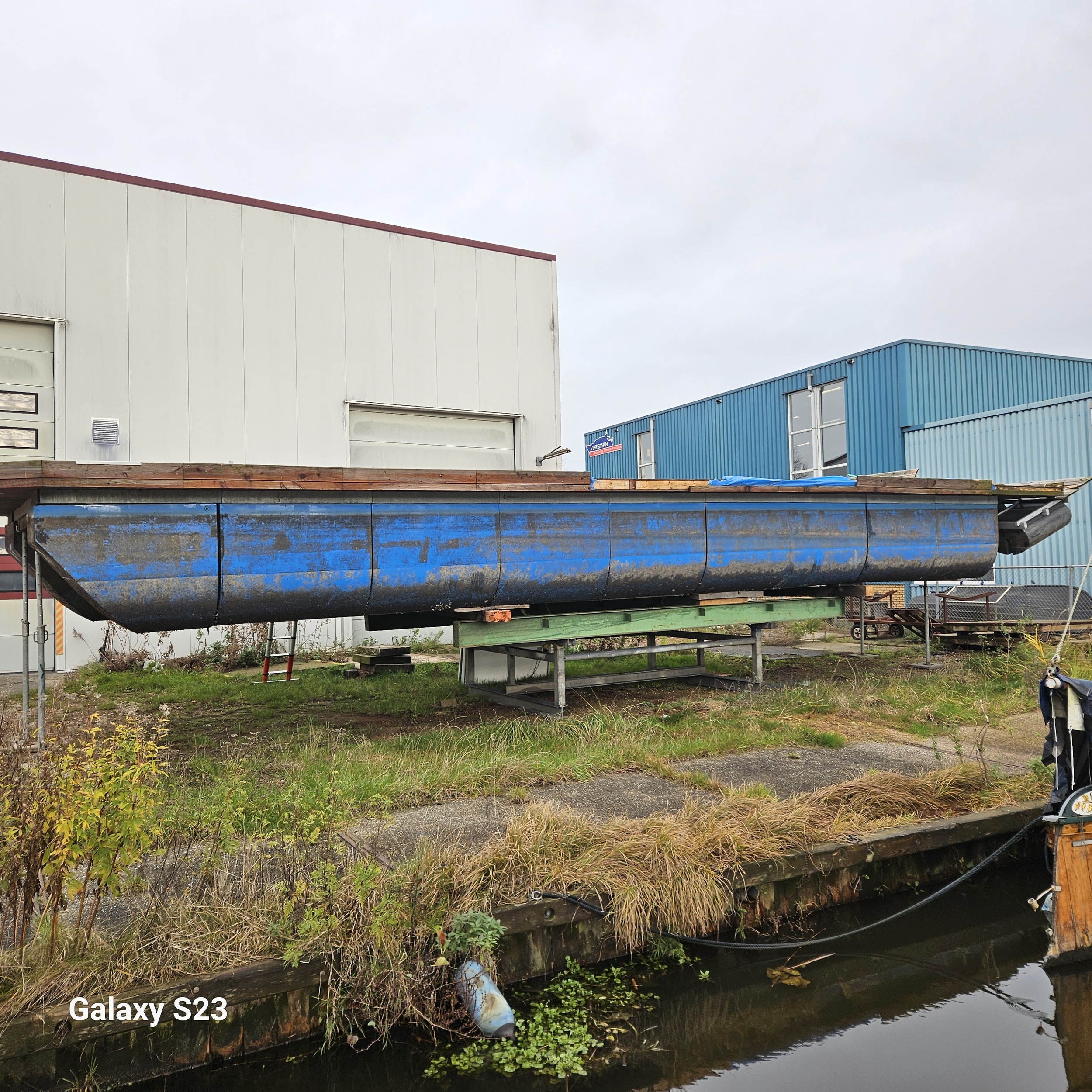LST Boatin (onderstel) Houseboat foto 5