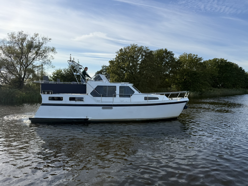 Intership 1050 AK foto 4