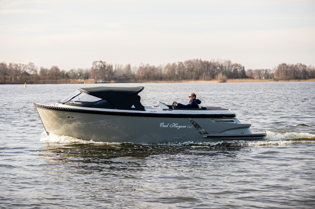 Oud Huijzer 616 Tender
