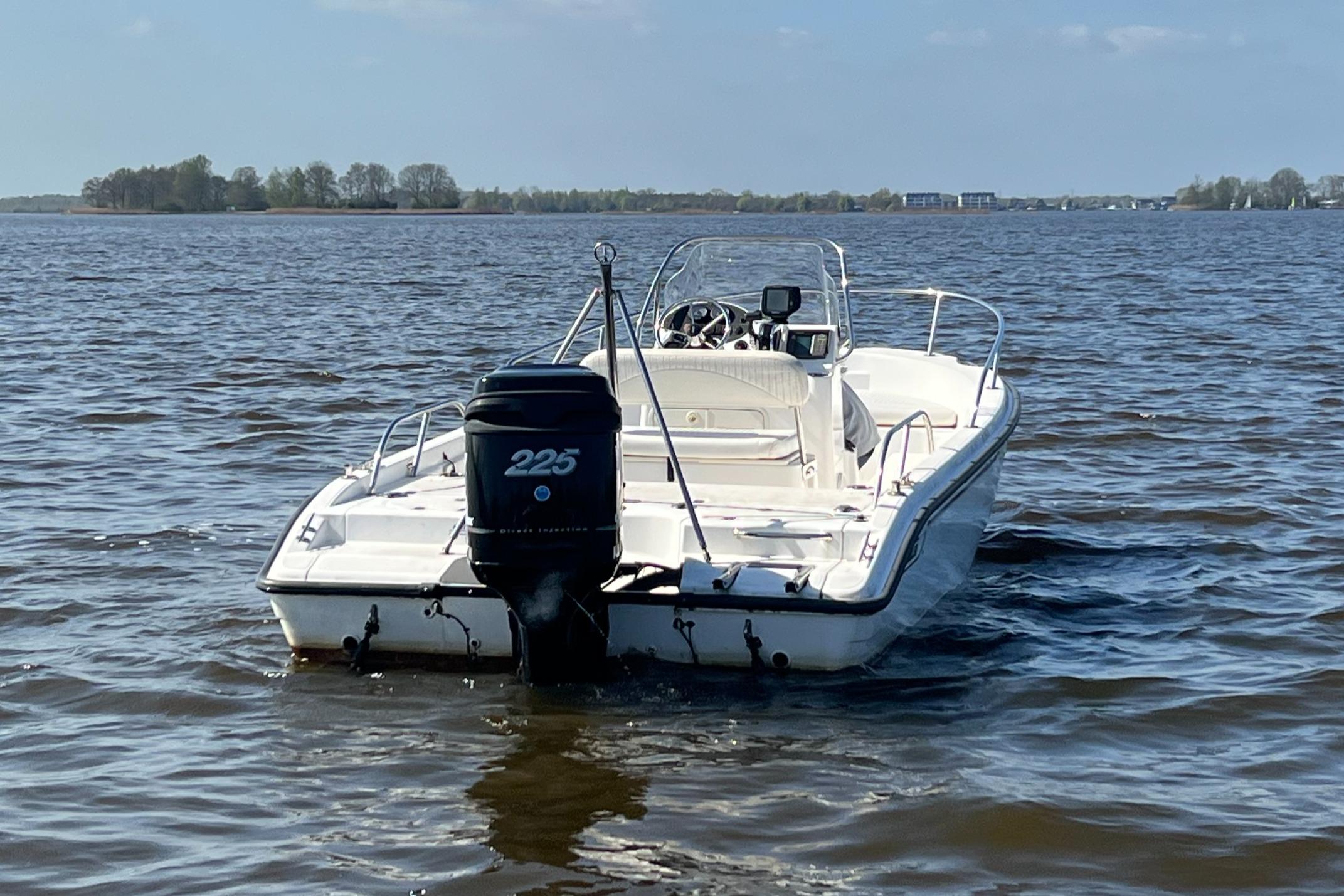 Boston Whaler 180 Dauntless foto: 5