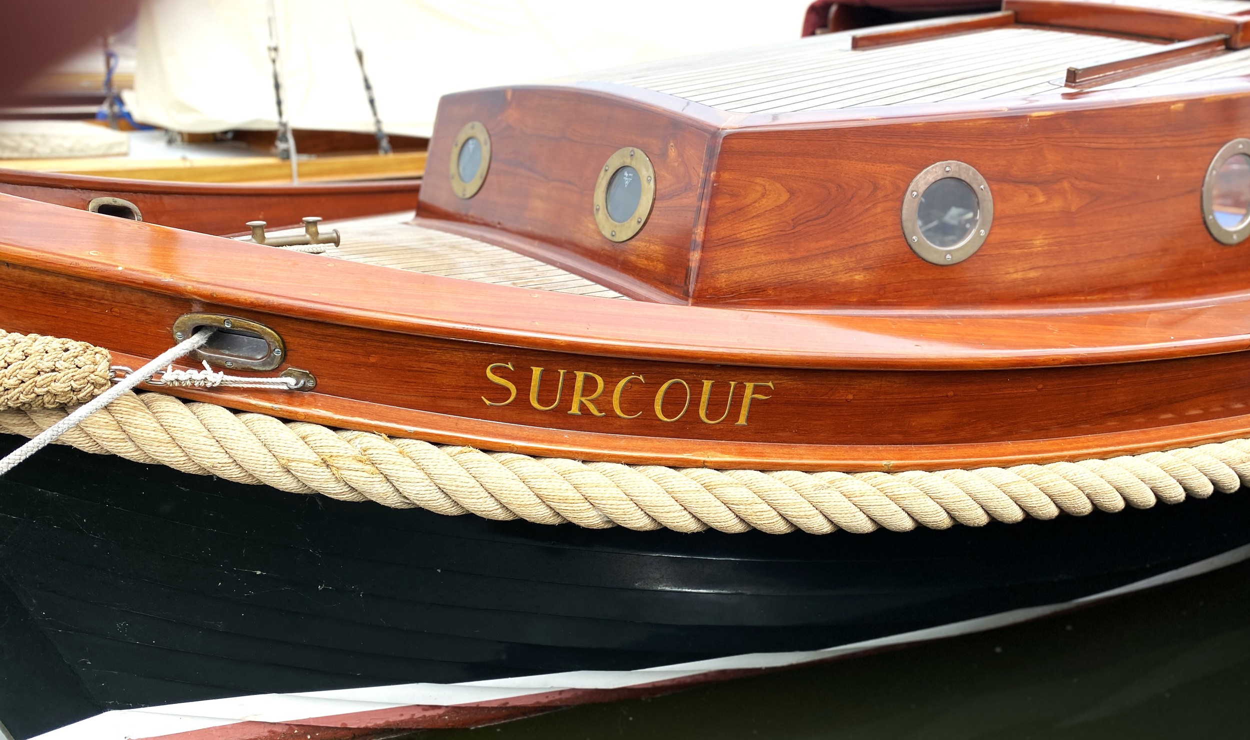 Scherpel Kajuitsloep Teak/ Mahonie foto 4