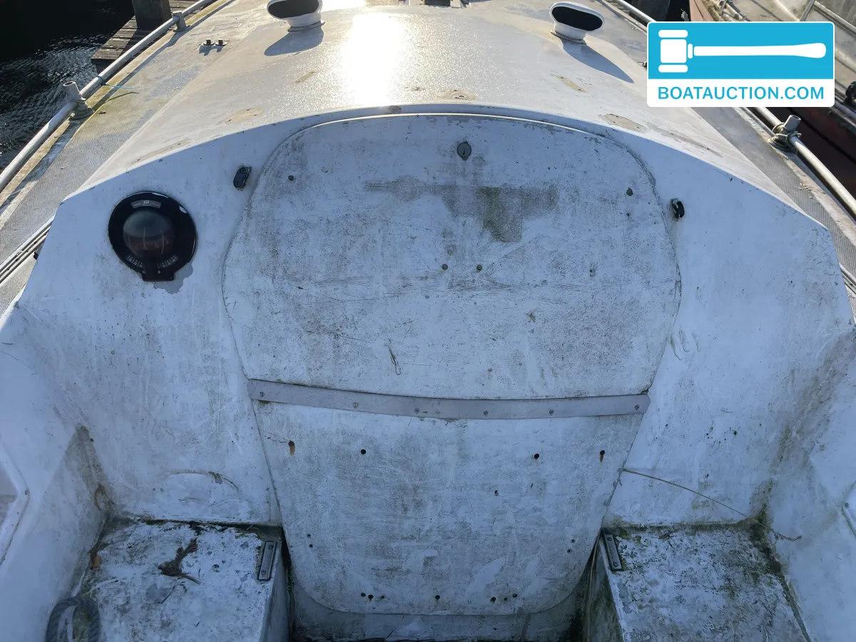 Cabin sailboat 700 foto: 6