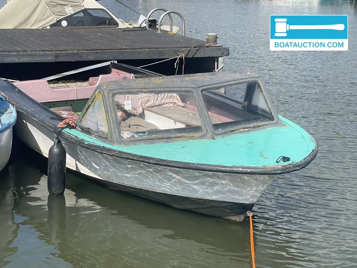 Motorboot 450 foto 1